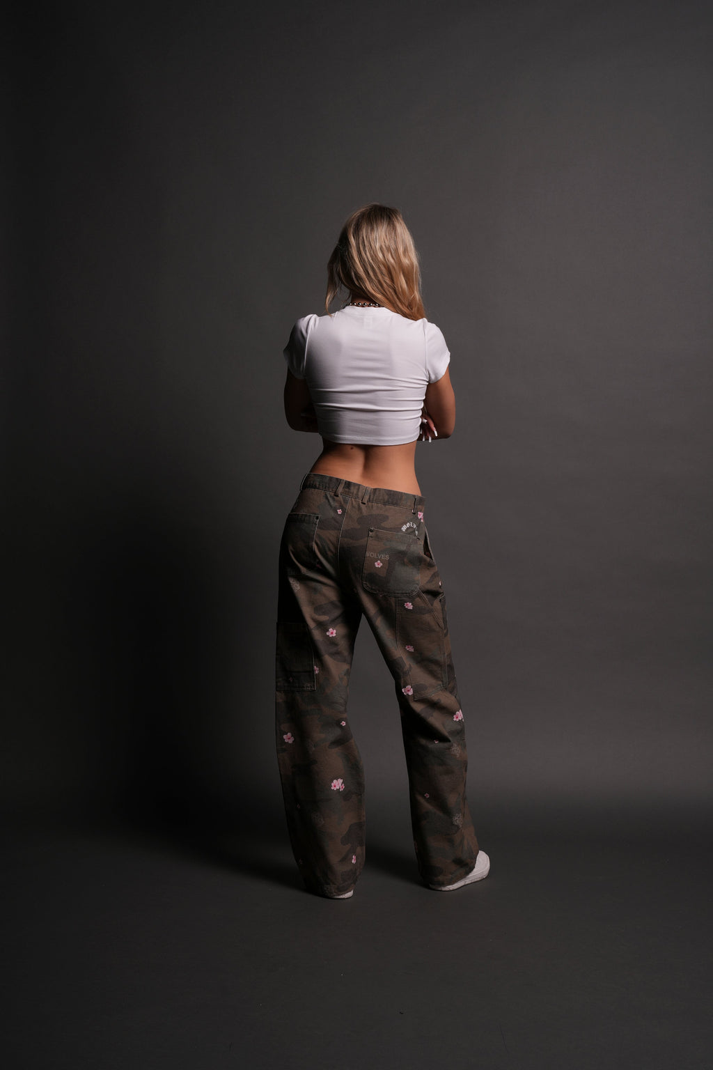 Darc Letter "Kara" Tee in White — imagem 6
