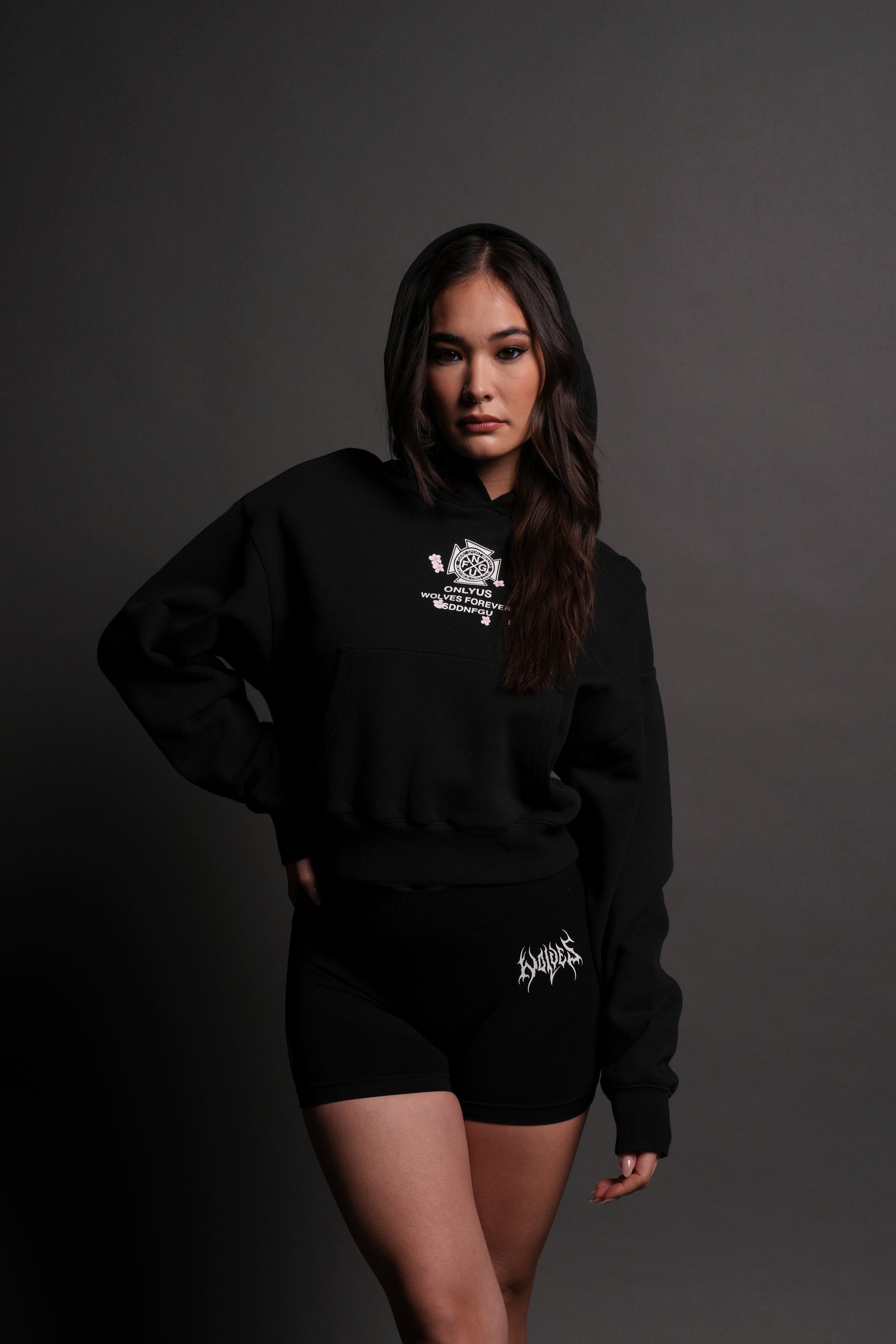 Our Fire V2 "Owen" (Cropped) Hoodie in Black — imagem 1