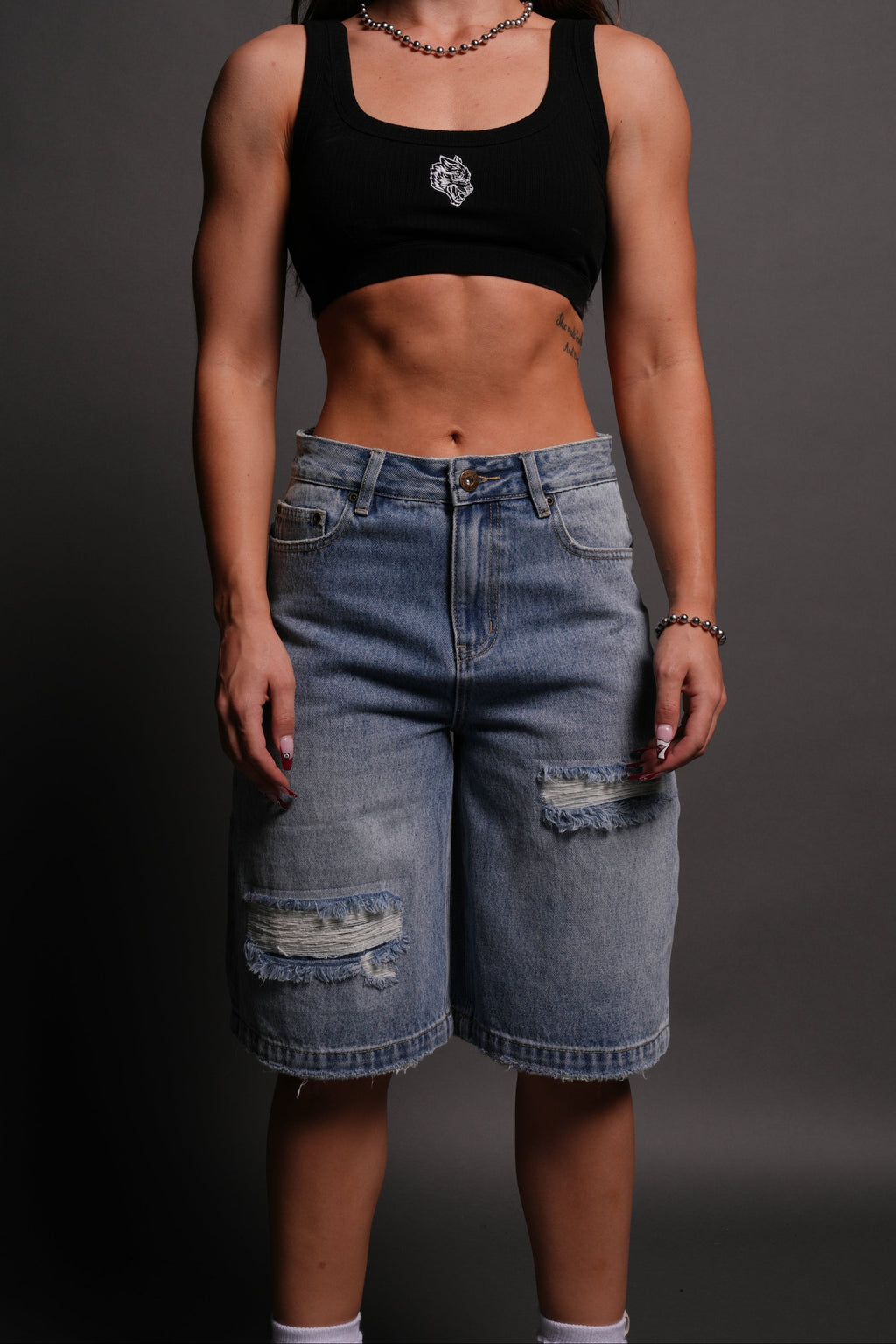 Wolf Chopper Seline Denim Shorts in Light Wash — imagem 5