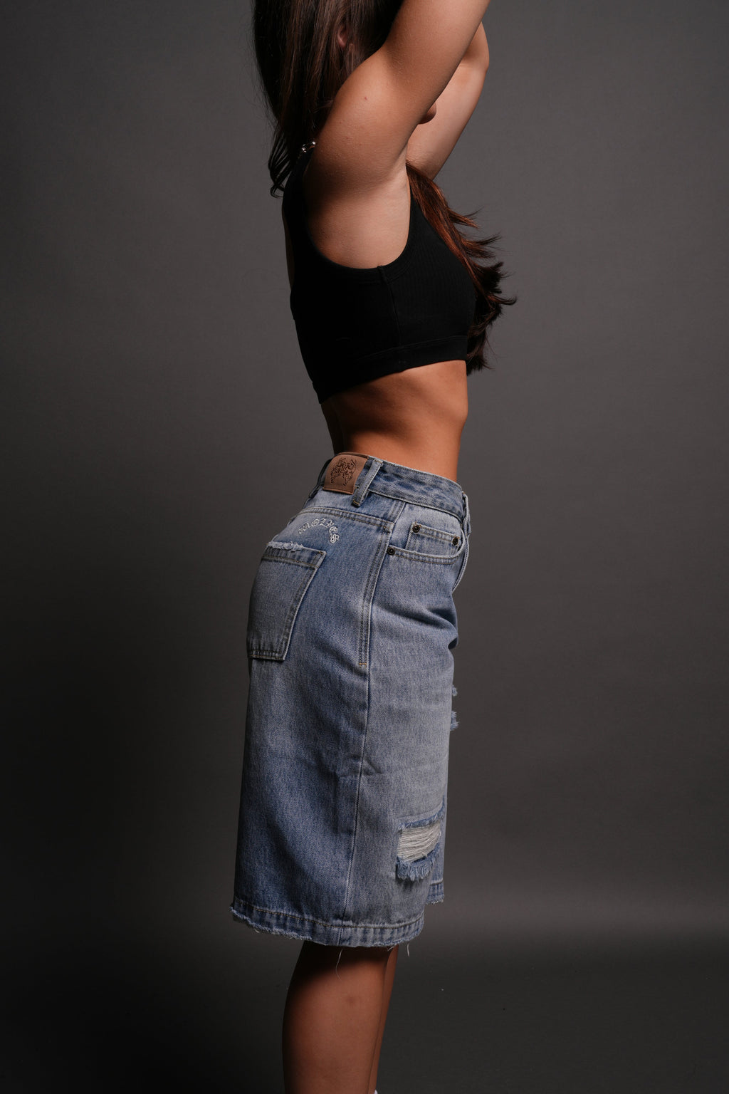 Wolf Chopper Seline Denim Shorts in Light Wash — imagem 8