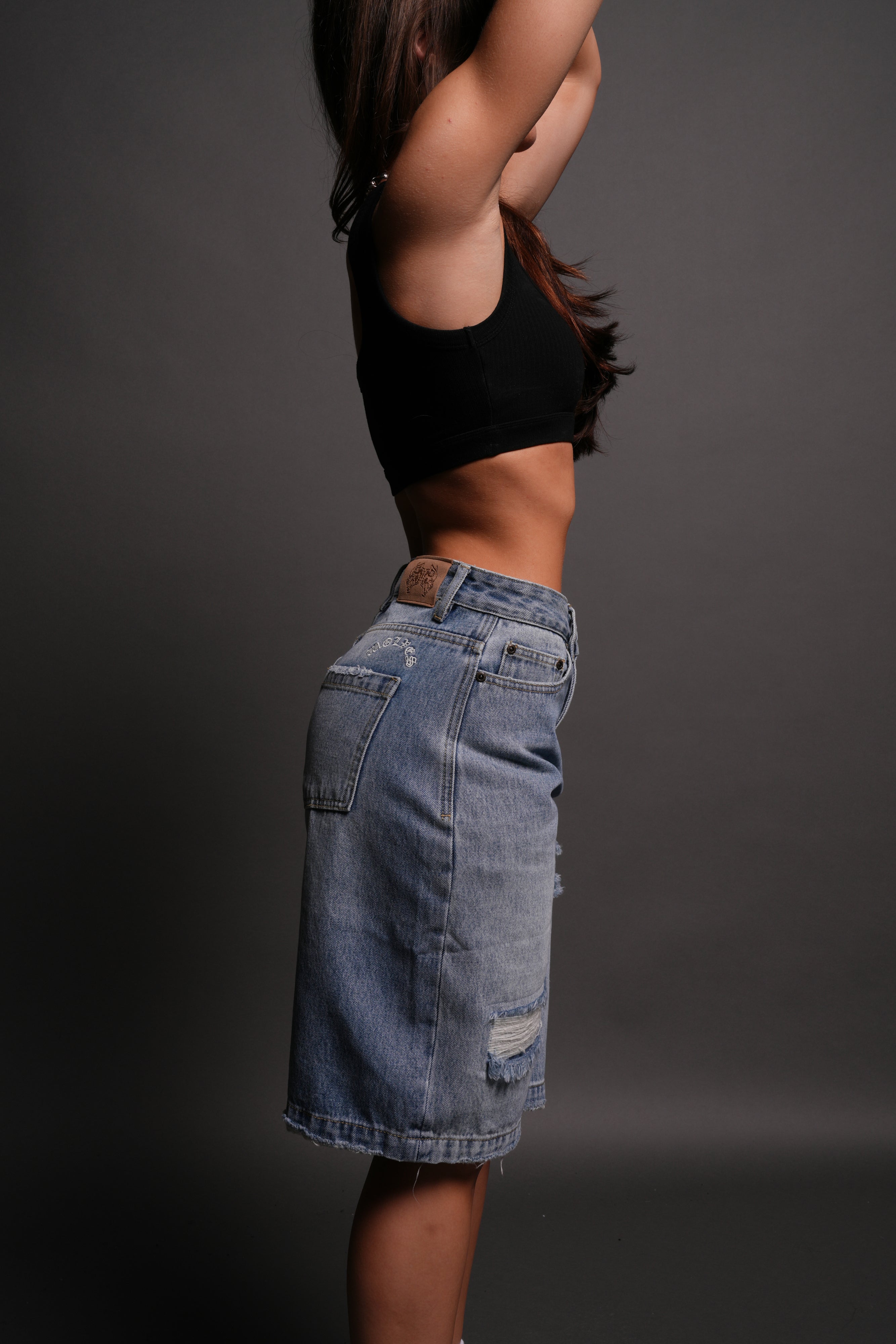 Wolf Chopper Seline Denim Shorts in Light Wash — imagem 8