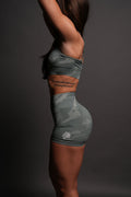 Dual Wolf Everson Seamless "Training" Shorts in Hunter Green Native Camo — imagem 1