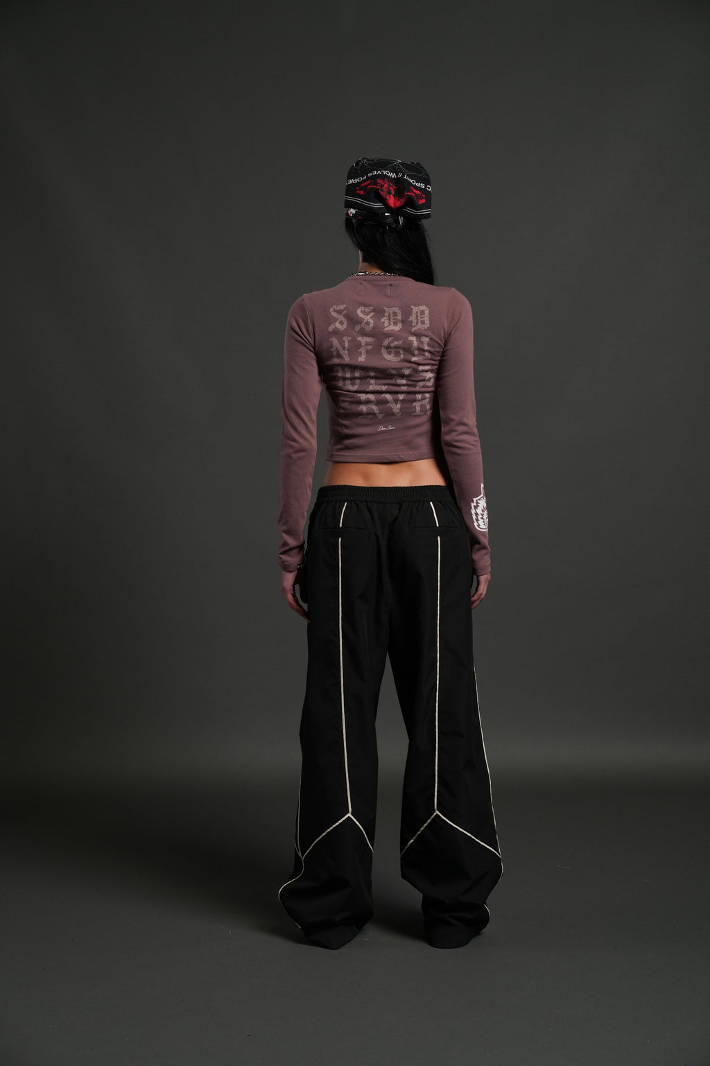 Stone Code L/S "Baby" Tee in Mauve — imagem 4