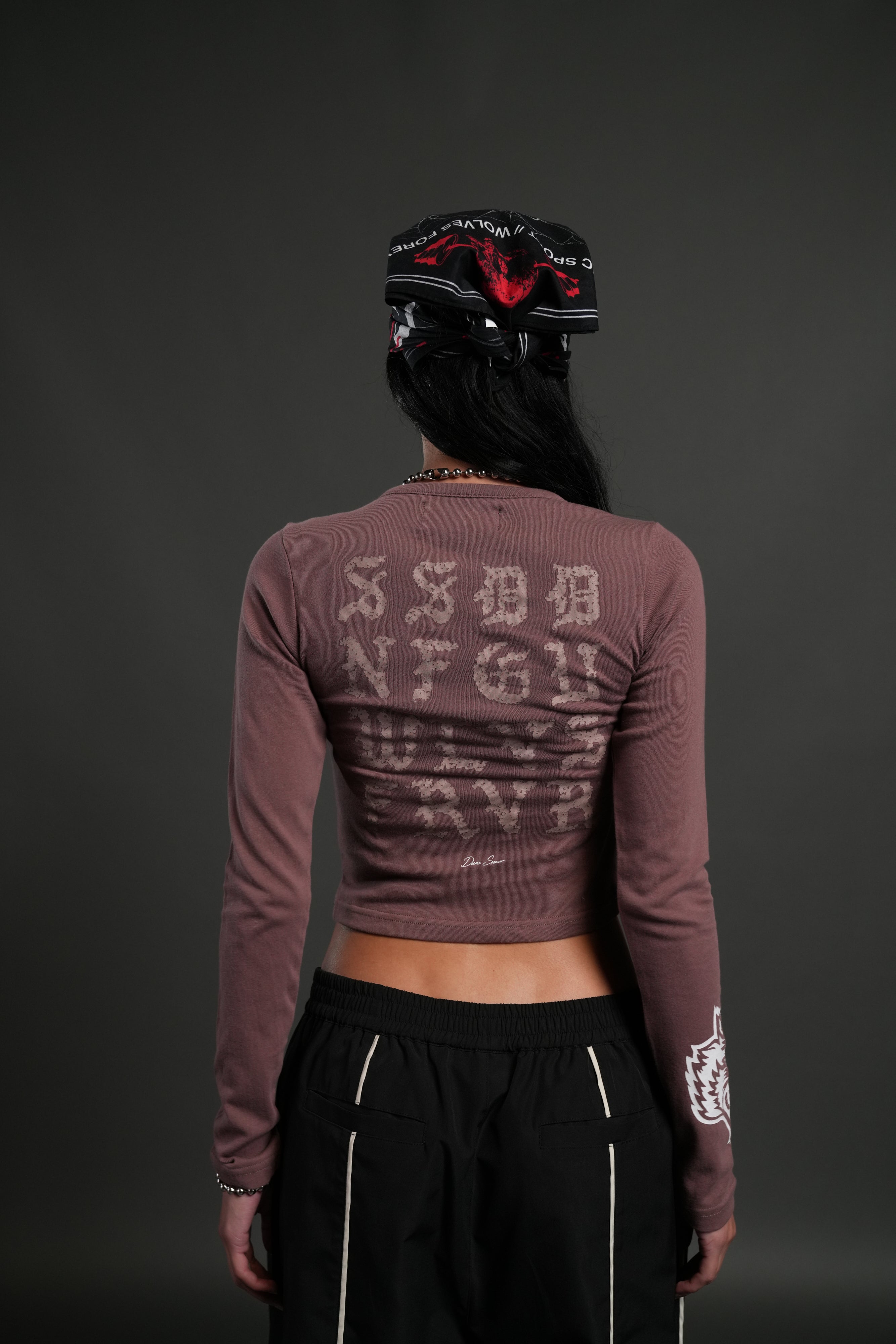 Stone Code L/S "Baby" Tee in Mauve — imagem 2