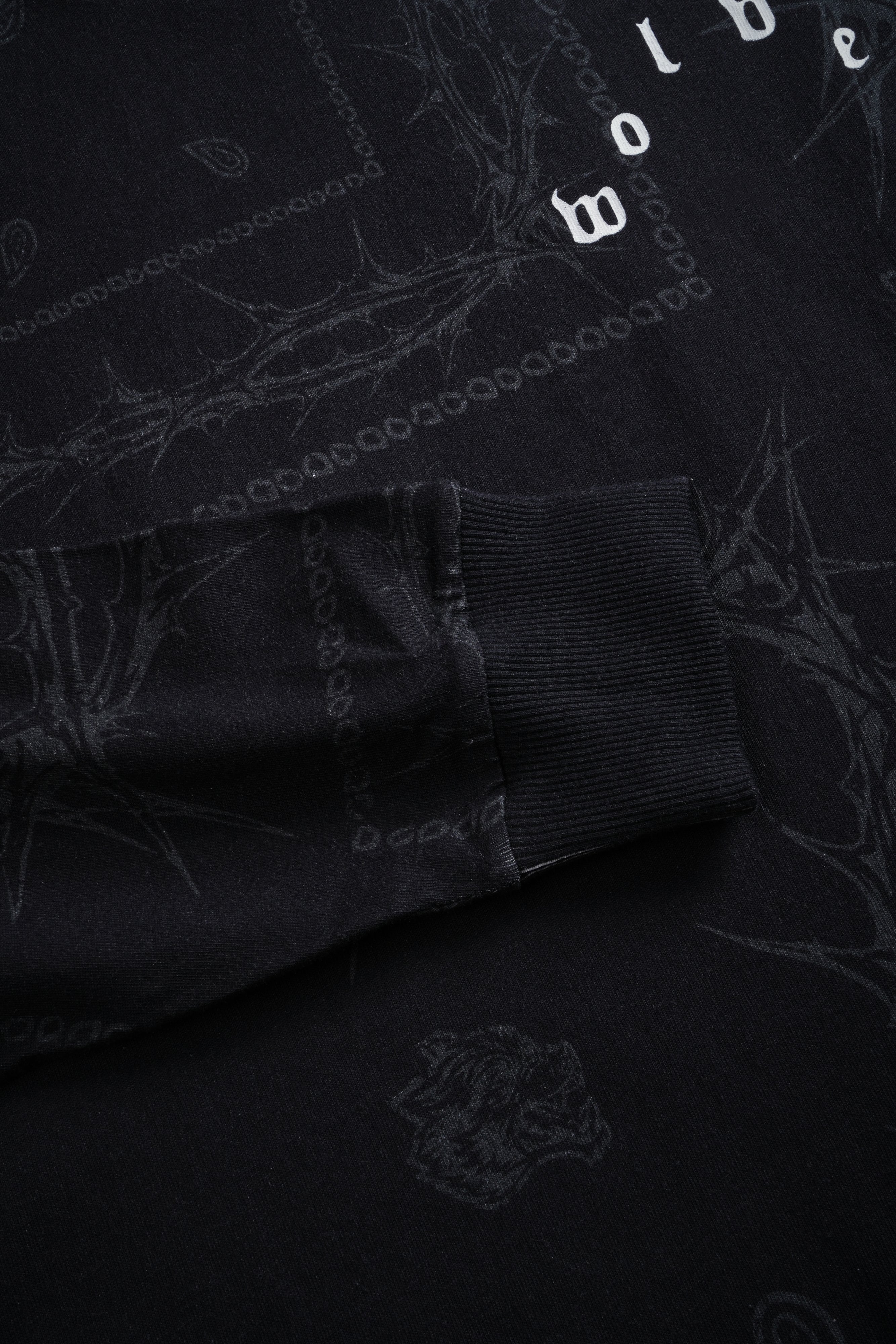 Wolves Pyramid Grunge "Box Cut" L/S Tee in Black Thorn Paisley — imagem 7