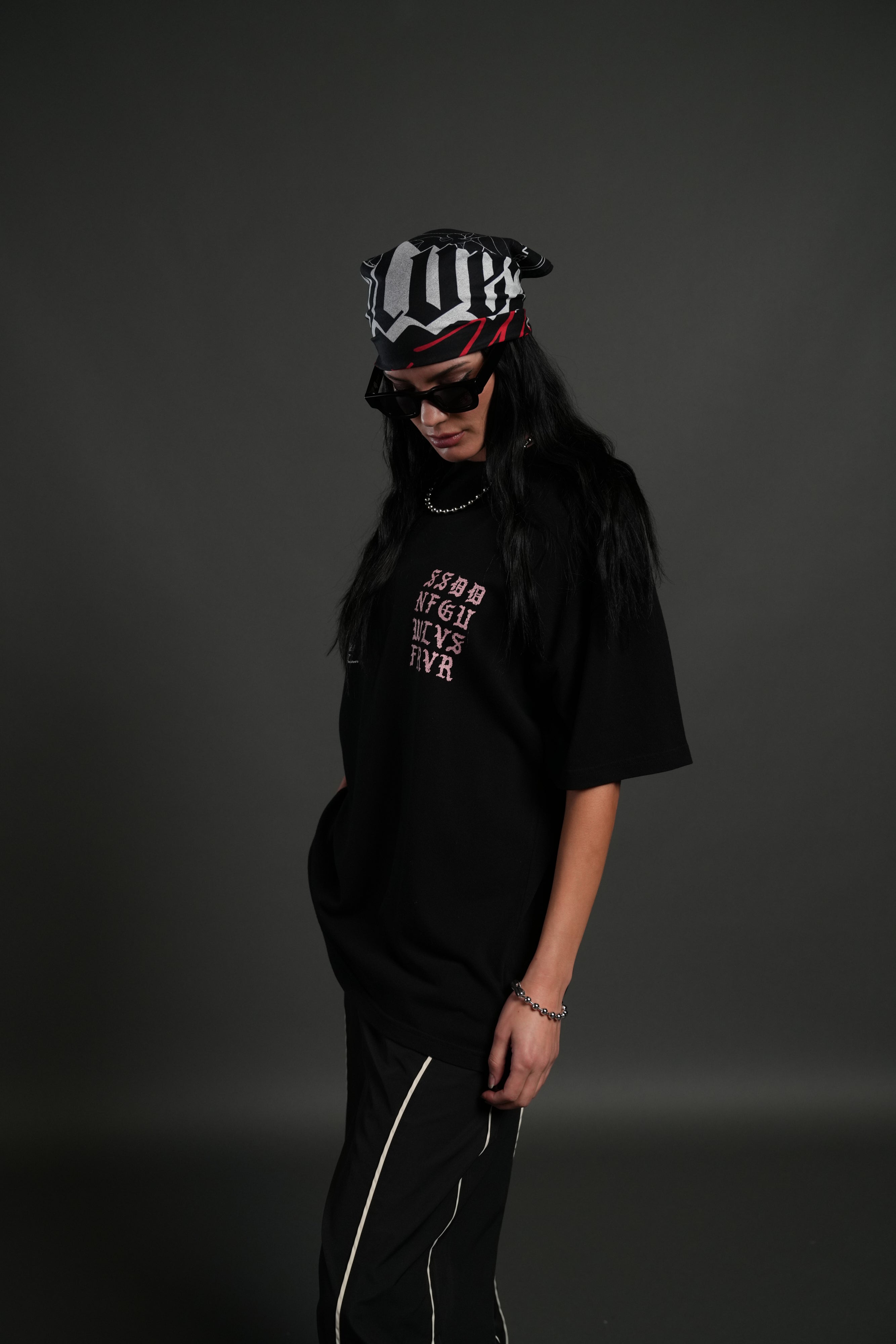 Stone Code "Pump Cover" Tee in Black — imagem 3