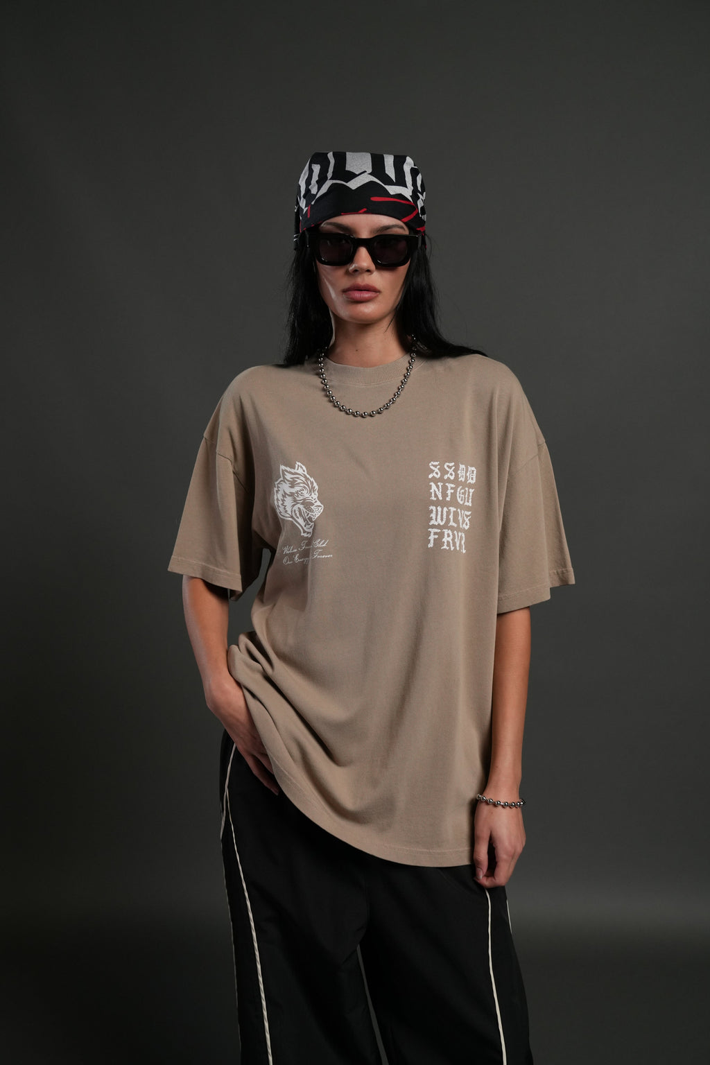 Stone Code "Pump Cover" Tee in Taupe — imagem 1