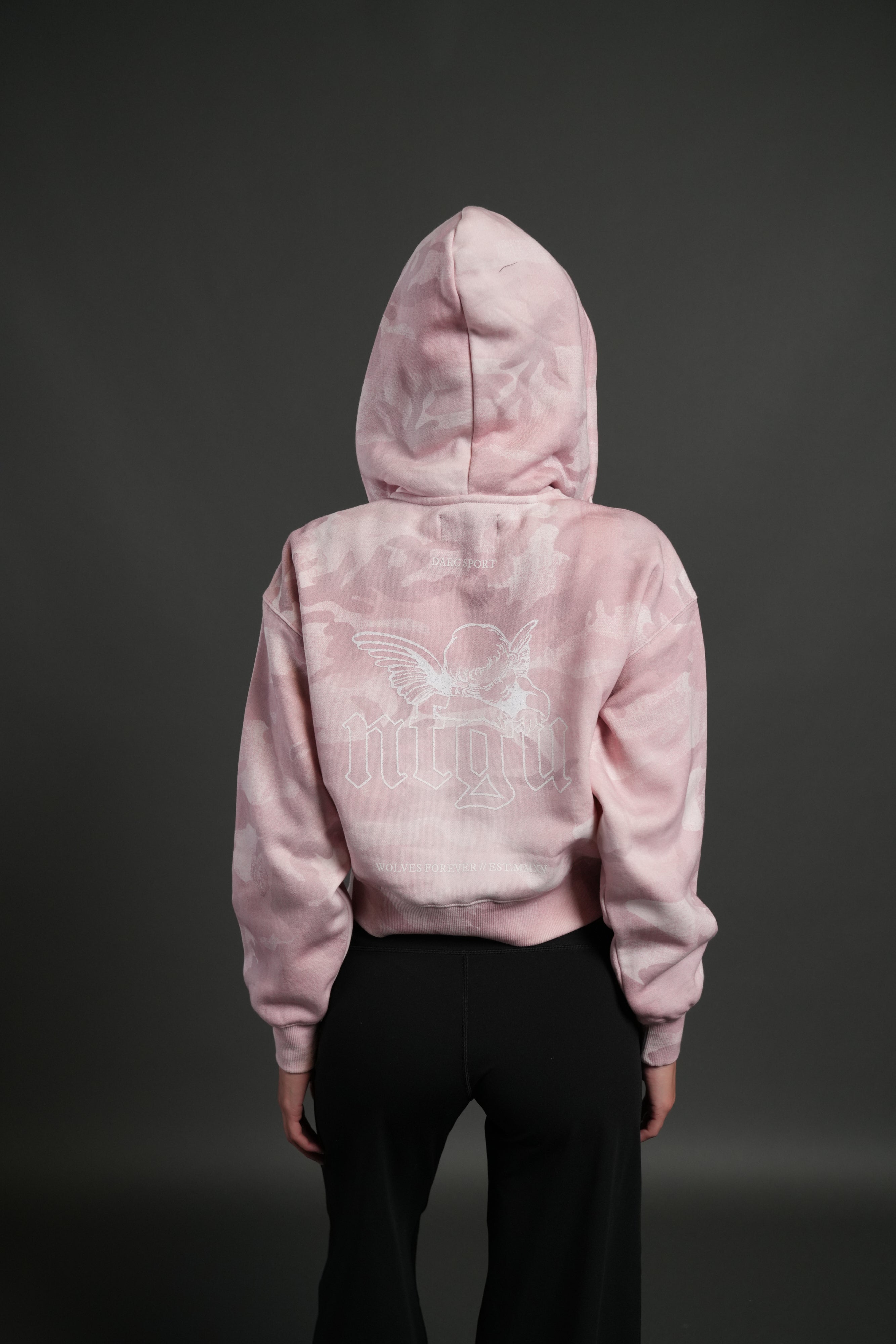 Cherub NFGU "Sage" Cropped Zip Hoodie in Blush Vintage Woodland Camo — imagem 2