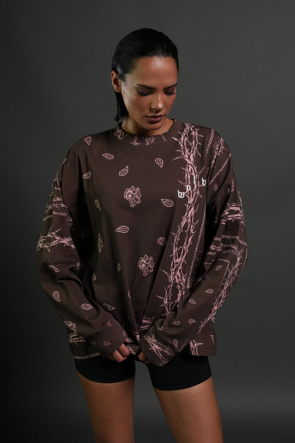 Wolves Pyramid Grunge "Box Cut" L/S Tee in Desert Dust Thorn Paisley — imagem 12
