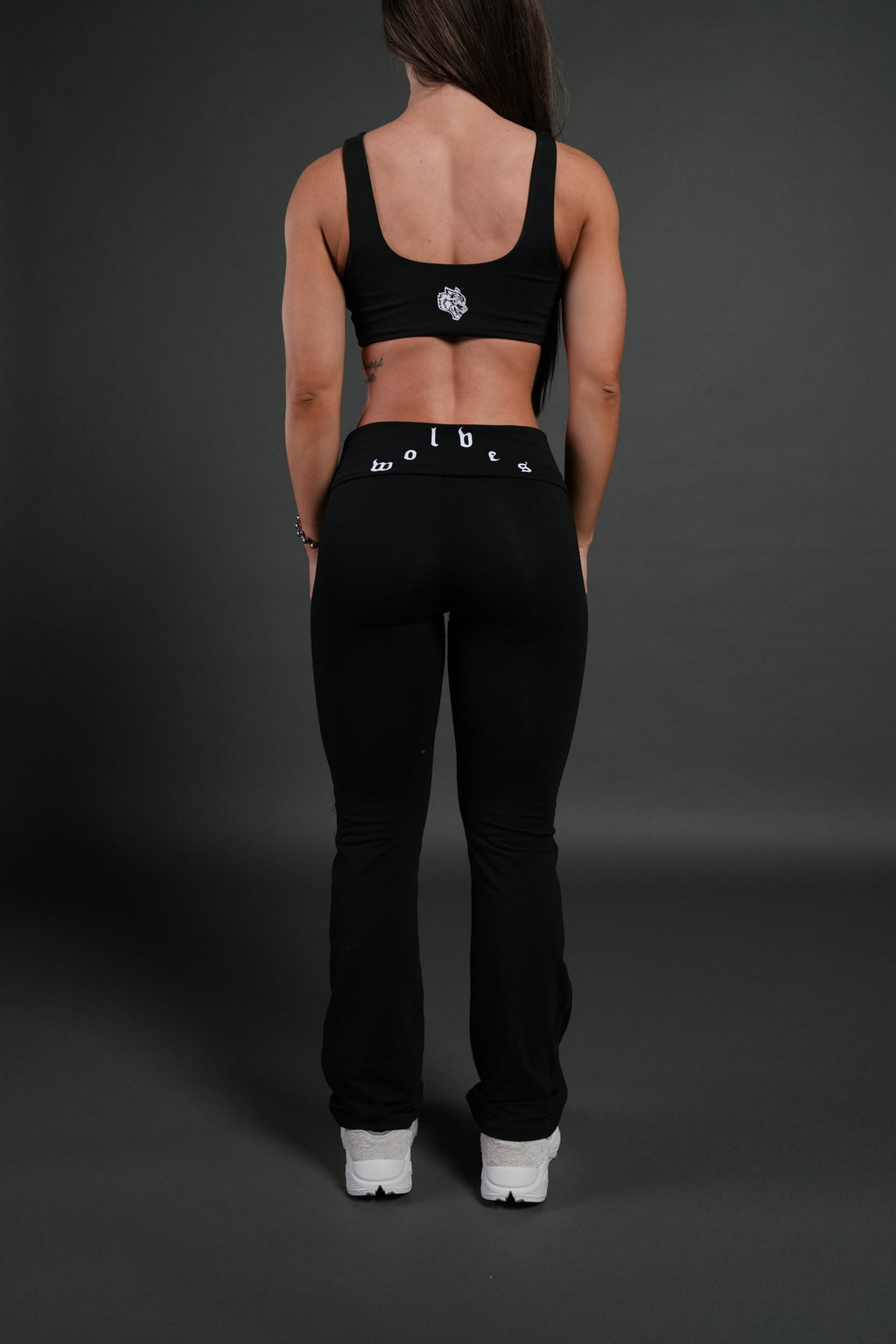 Wolves Pyramid Romy Foldover Pants in Black — imagem 3
