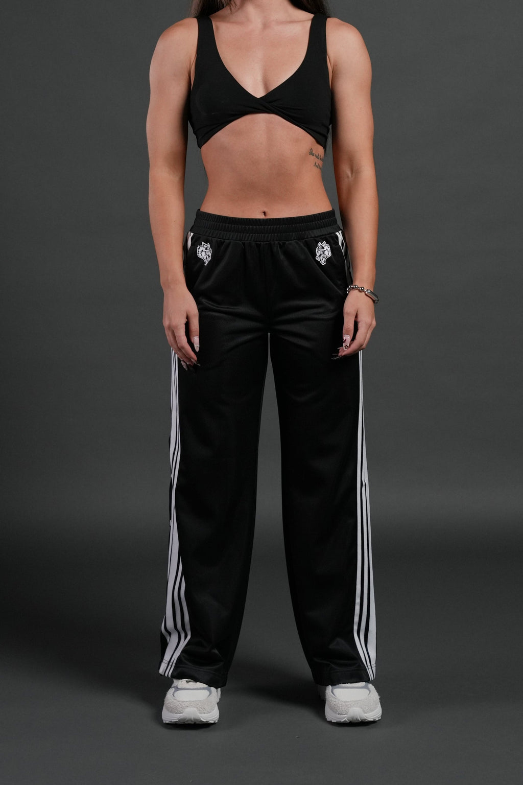 Dual Wolf "Juliette" Tearaway Track Pants in Black — imagem 1