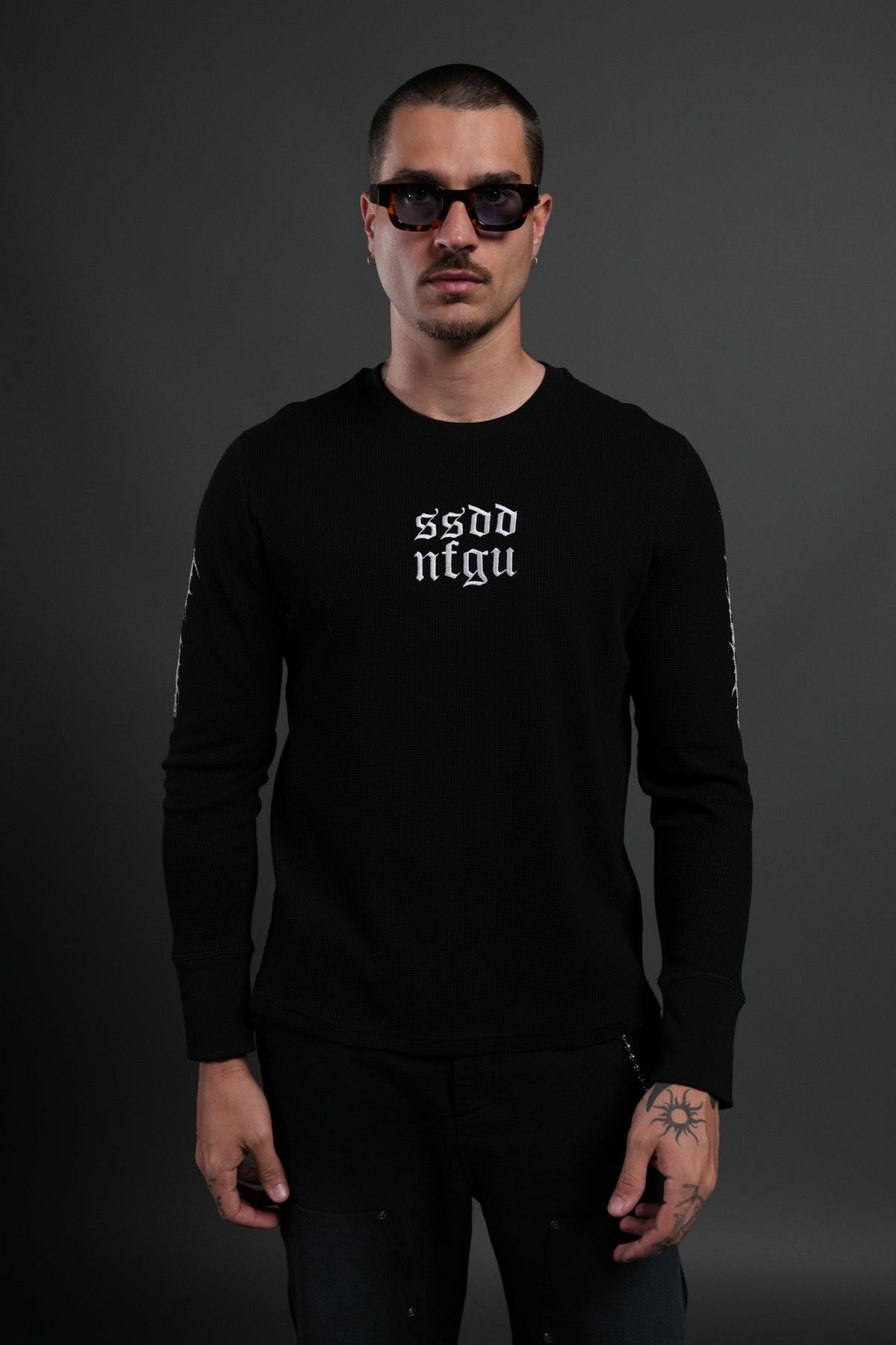 SSDDNFGU Thorns Lightweight Thermal in Black - imagem 4