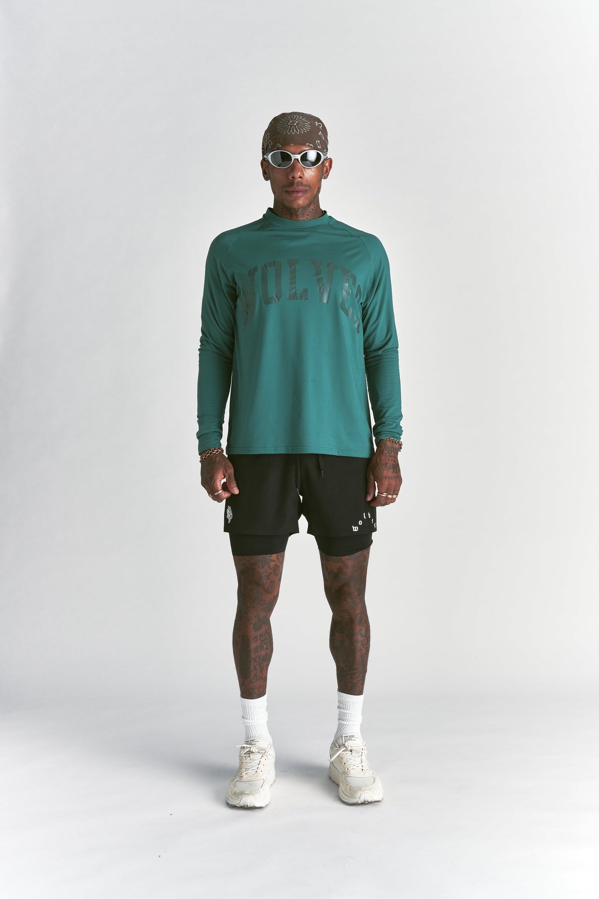 Only Loyalty "Dry Wolf" Raglan LS Tee in Sierra Pine — imagem 3