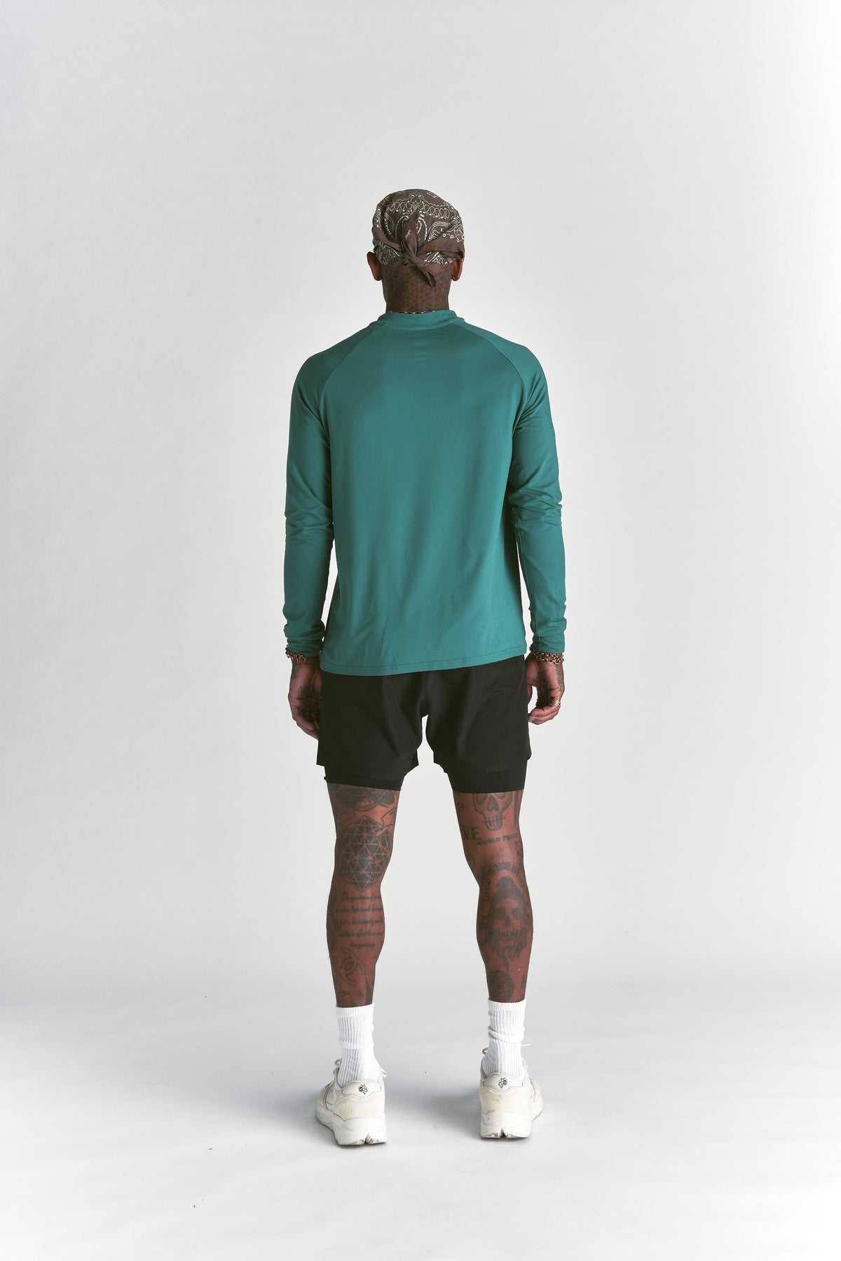 Only Loyalty "Dry Wolf" Raglan LS Tee in Sierra Pine — imagem 5