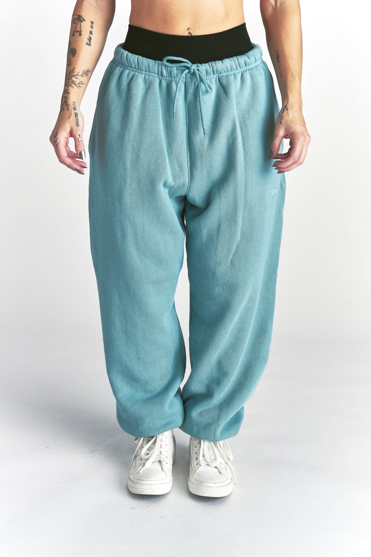 Cursive Wolves Premium Lounger Sweat Pants in Dusty Turquoise — imagem principal