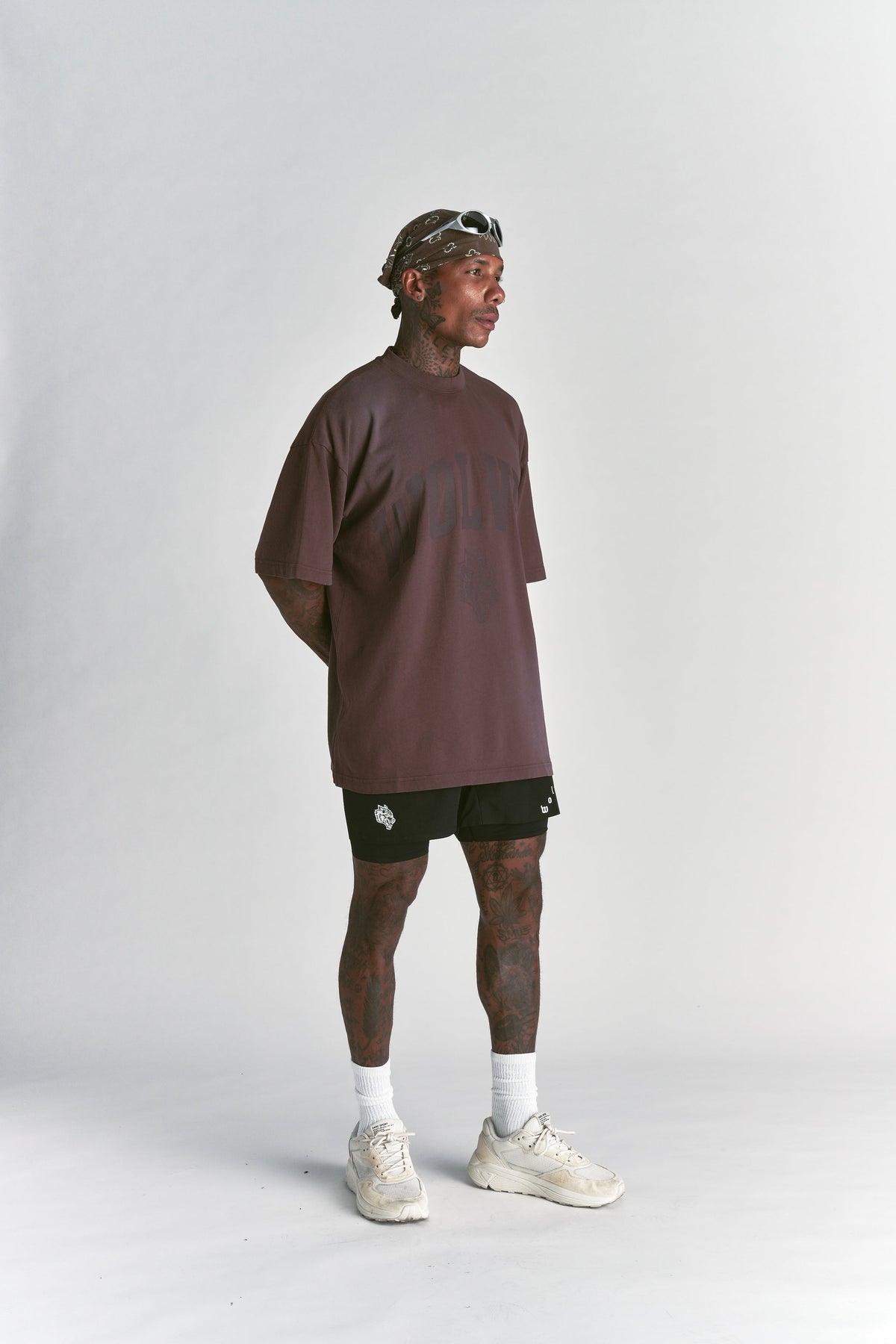 Loyalty "Premium" Oversized Tee in Ironwood Sun Fade — imagem 4