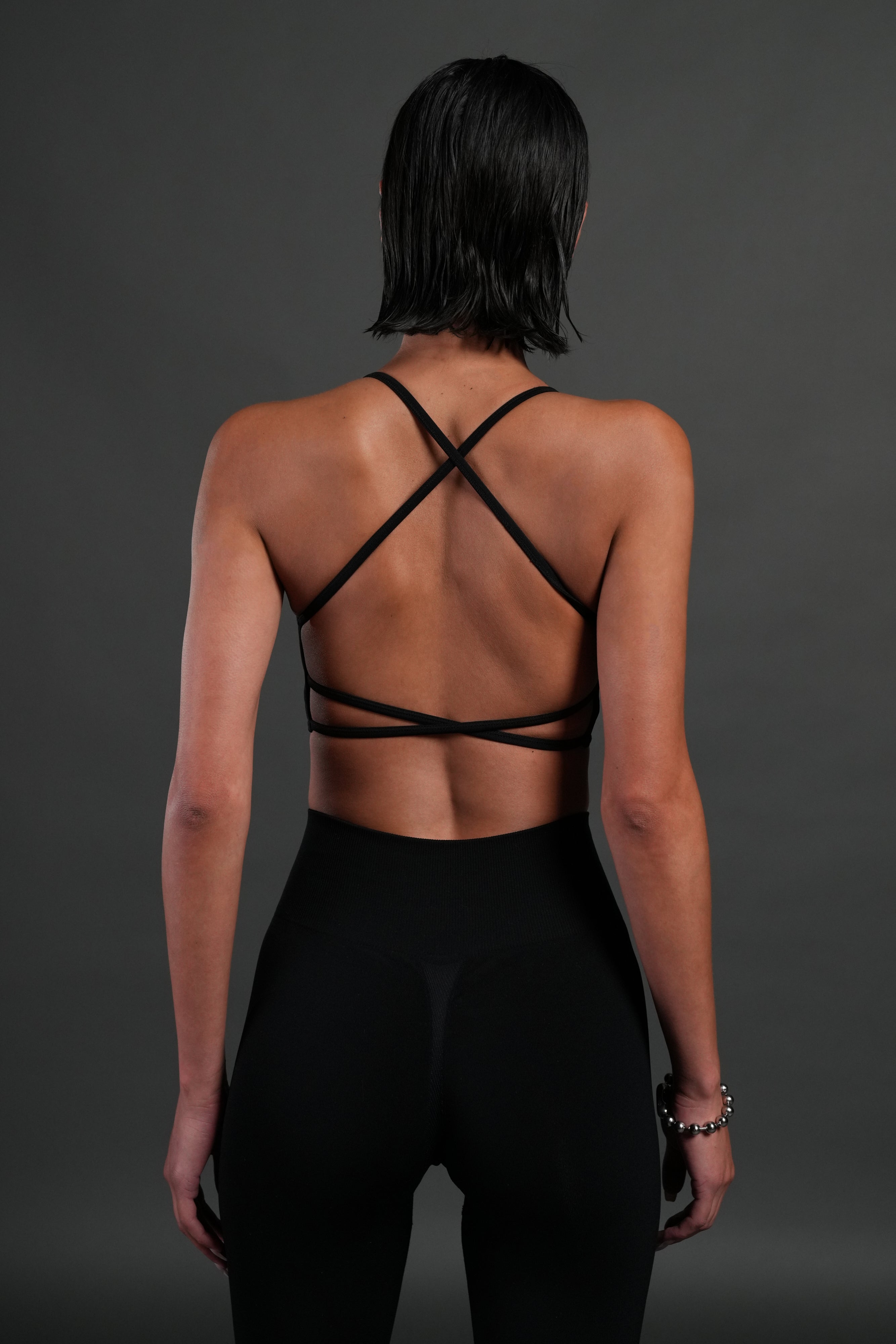 Wolves Pyramid "Layla" Soft Seamless Bra in Black — imagem 2