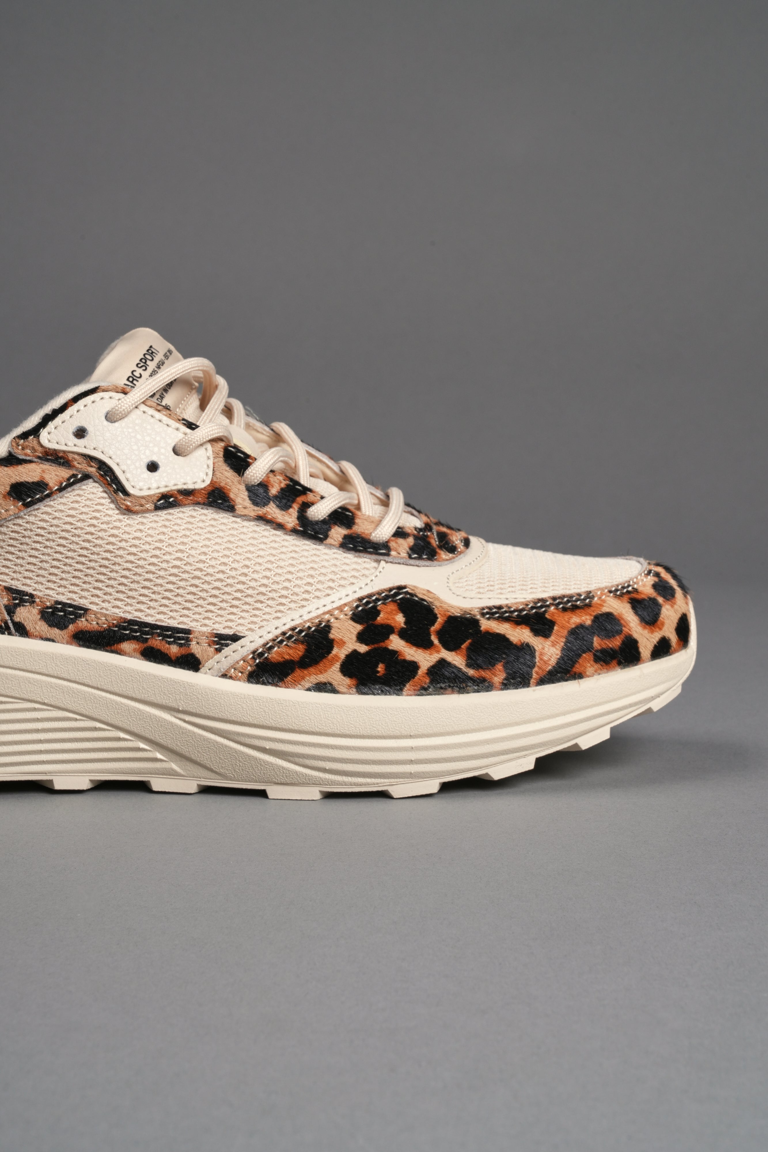 Run-1 Shoes in Clay Leopard/Cream — imagem 10