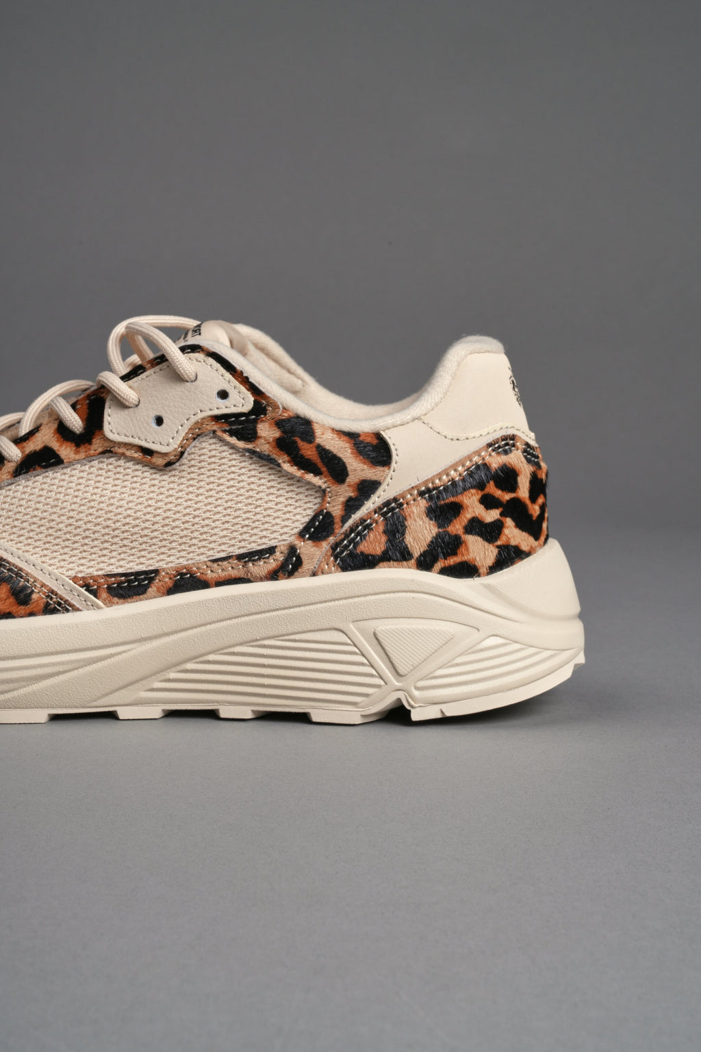 Run-1 Shoes in Clay Leopard/Cream — imagem 12