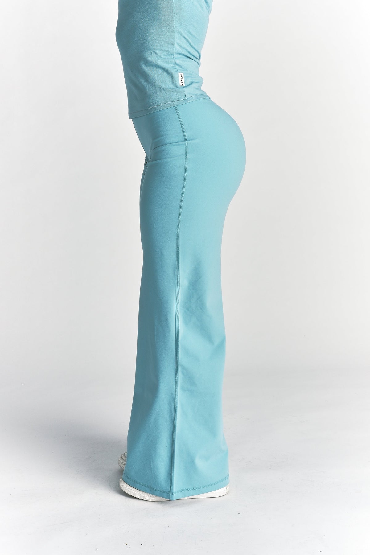 Wolf Wide Leg Energy Pants in Dusty Turquoise — imagem 4