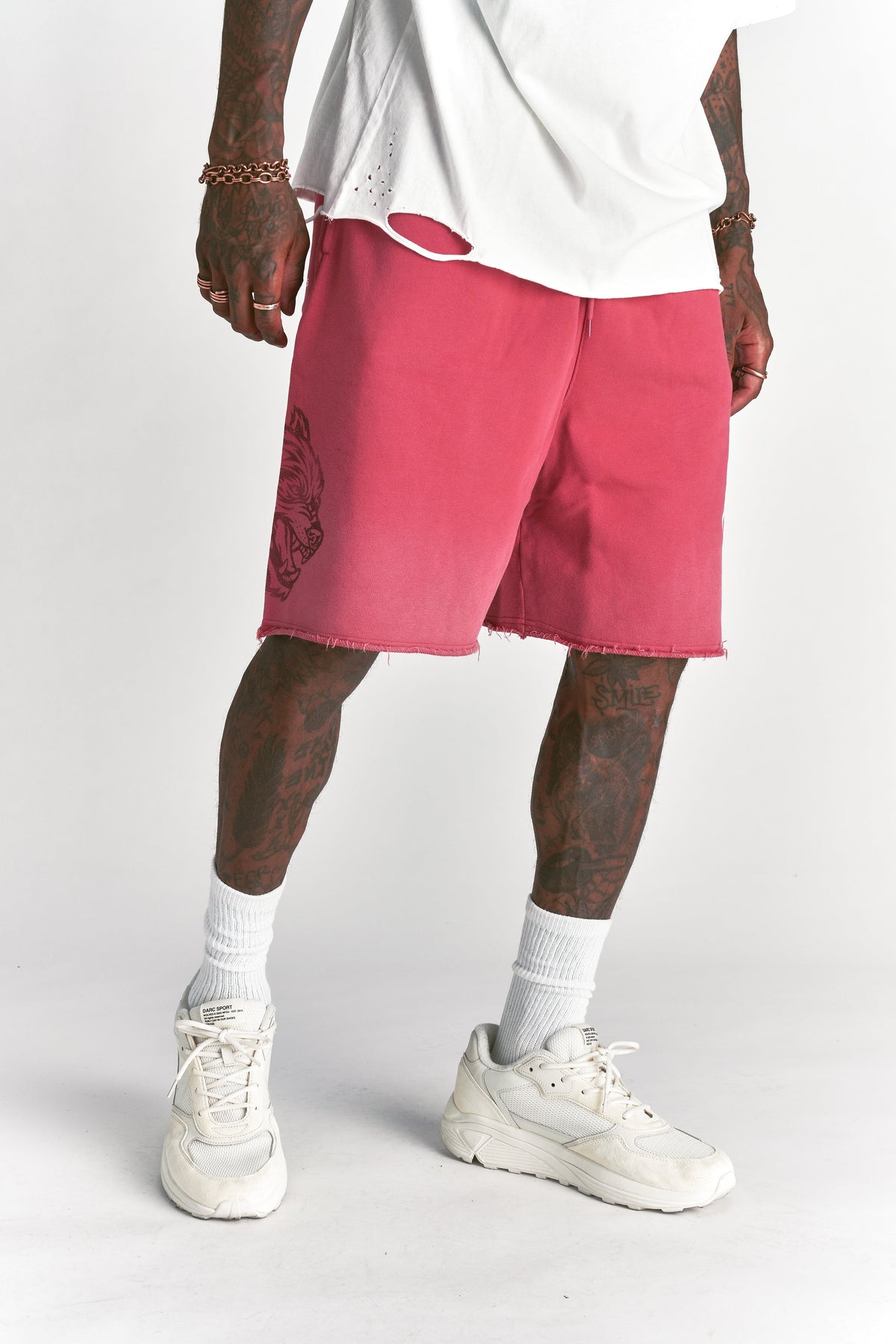 Ohana League Grunge Brock Sweat Short in Roman Red Drift Wash — imagem 5