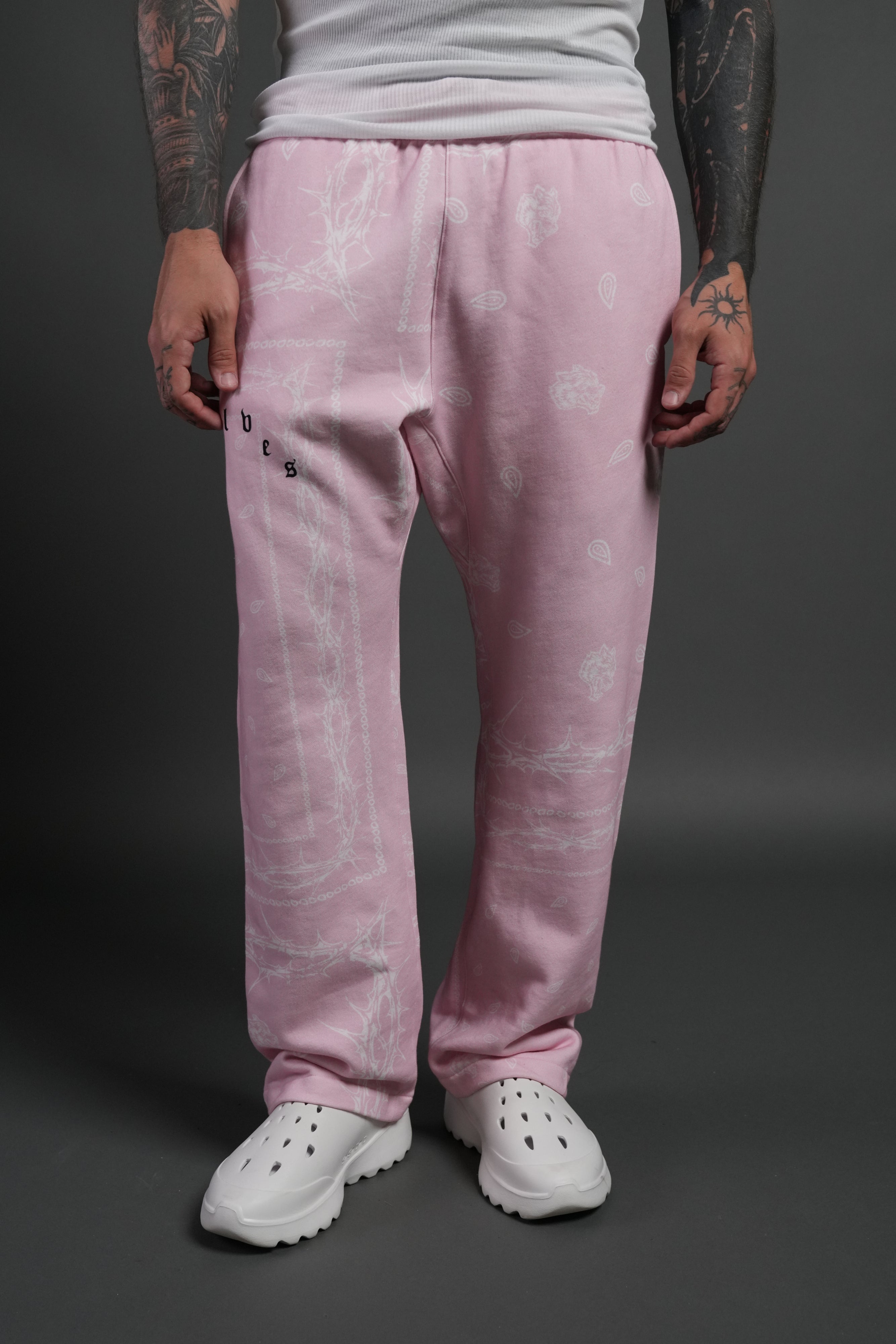 Wolves Pyramid Bigelow Sweat Pants in Blush Pink Thorn Paisley — imagem 2