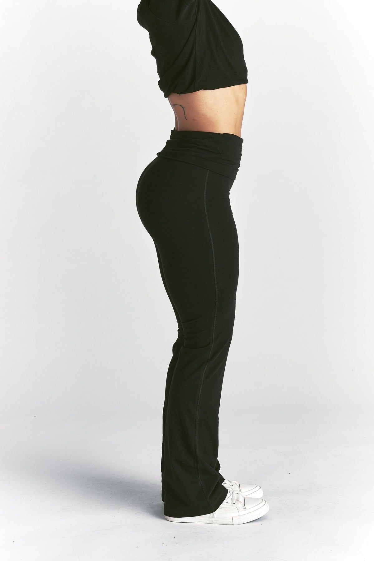 Forever Mark "Romy" Foldover Pants in Black — imagem 13