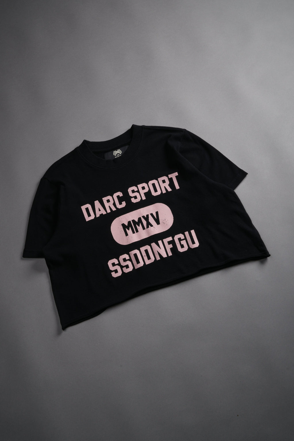 Wolves Forever "Premium" (Cropped) Tee in Black — imagem 5