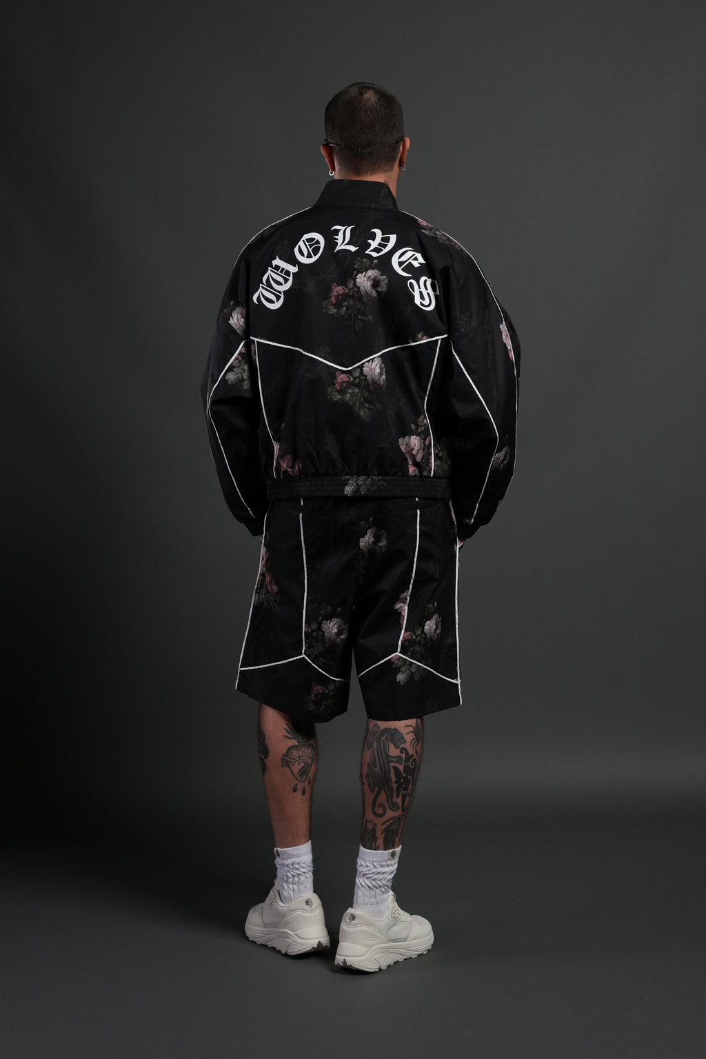 Wolf Chopper Quinn Track Jacket in Black Rose Thorn - imagem 6