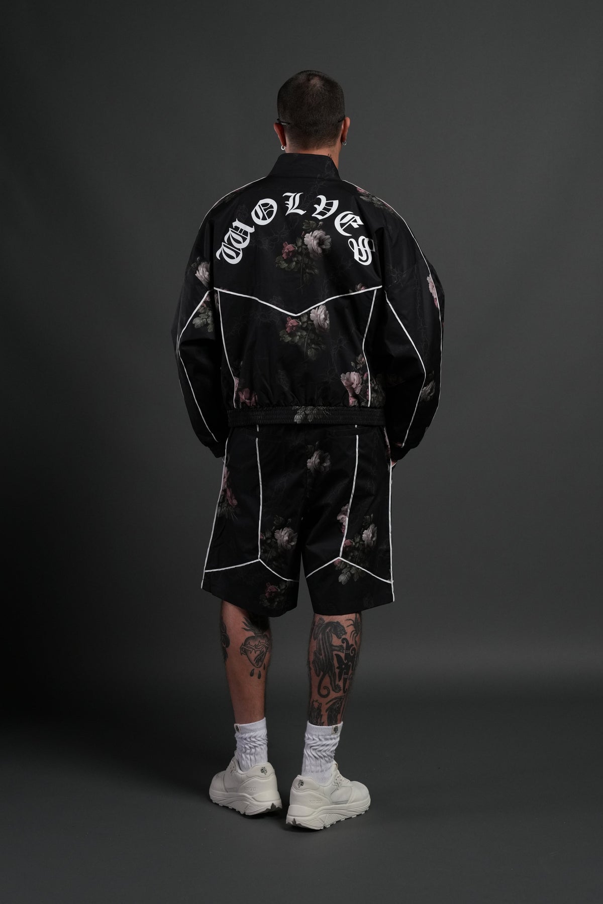 Wolf Chopper Quinn Track Jacket in Black Rose Thorn - imagem 6