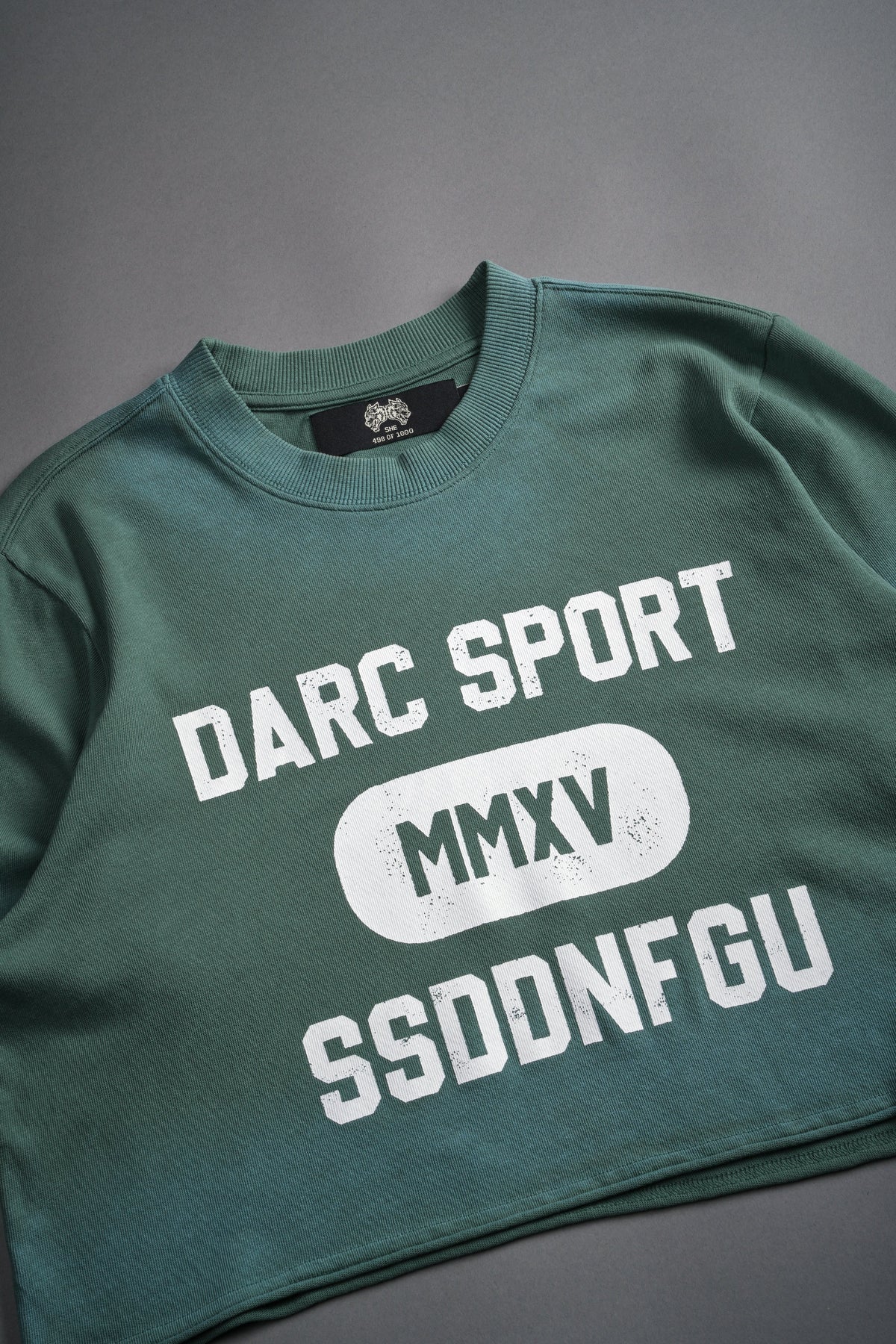 Wolves Forever "Premium" (Cropped) Tee in Hunter Green Driftwash - imagem 6