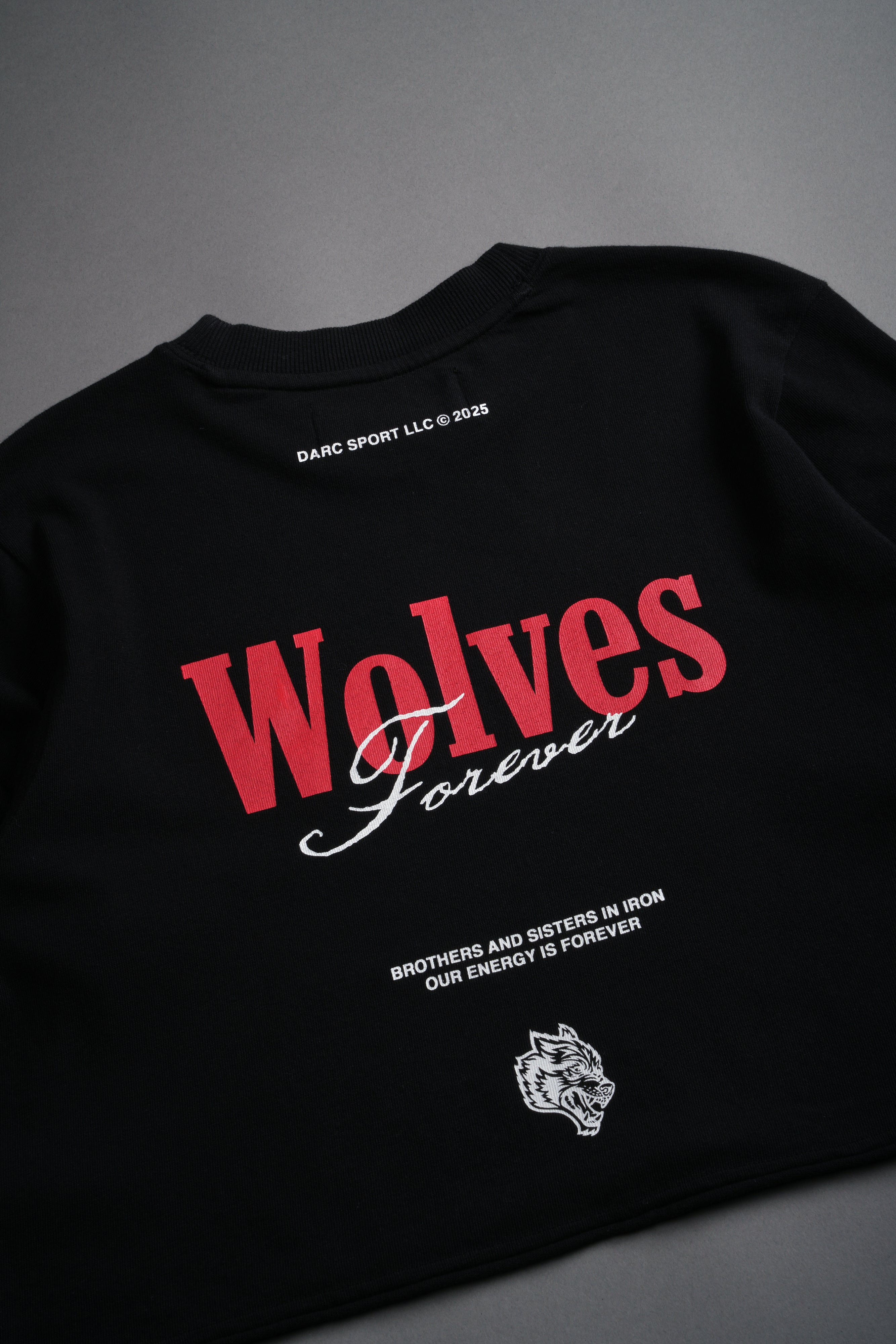 She Wlvs "Premium" (Cropped) Tee in Black — imagem 8