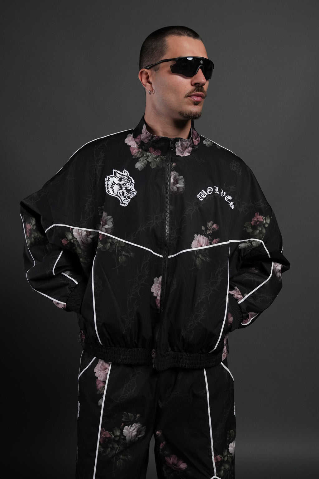 Wolf Chopper Quinn Track Jacket in Black Rose Thorn - imagem 4