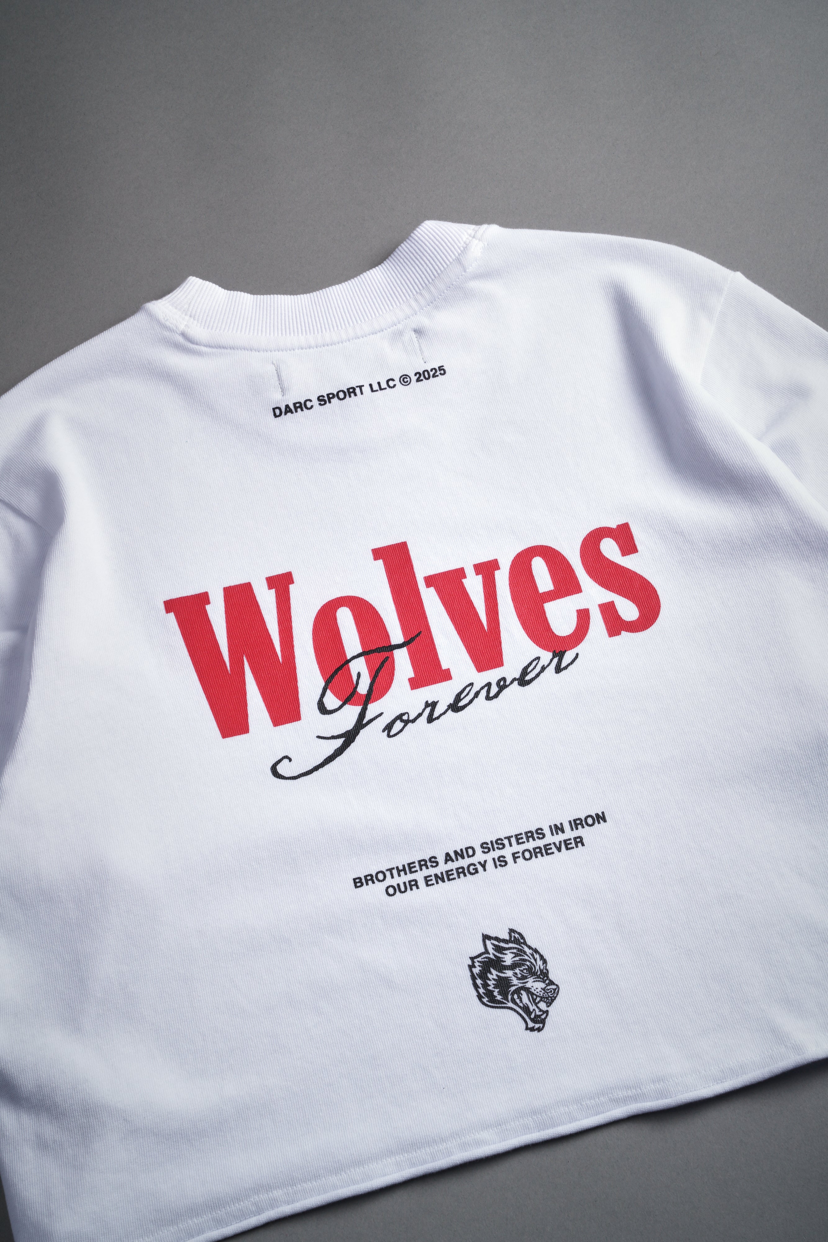 She Wlvs "Premium" (Cropped) Tee in White — imagem 7