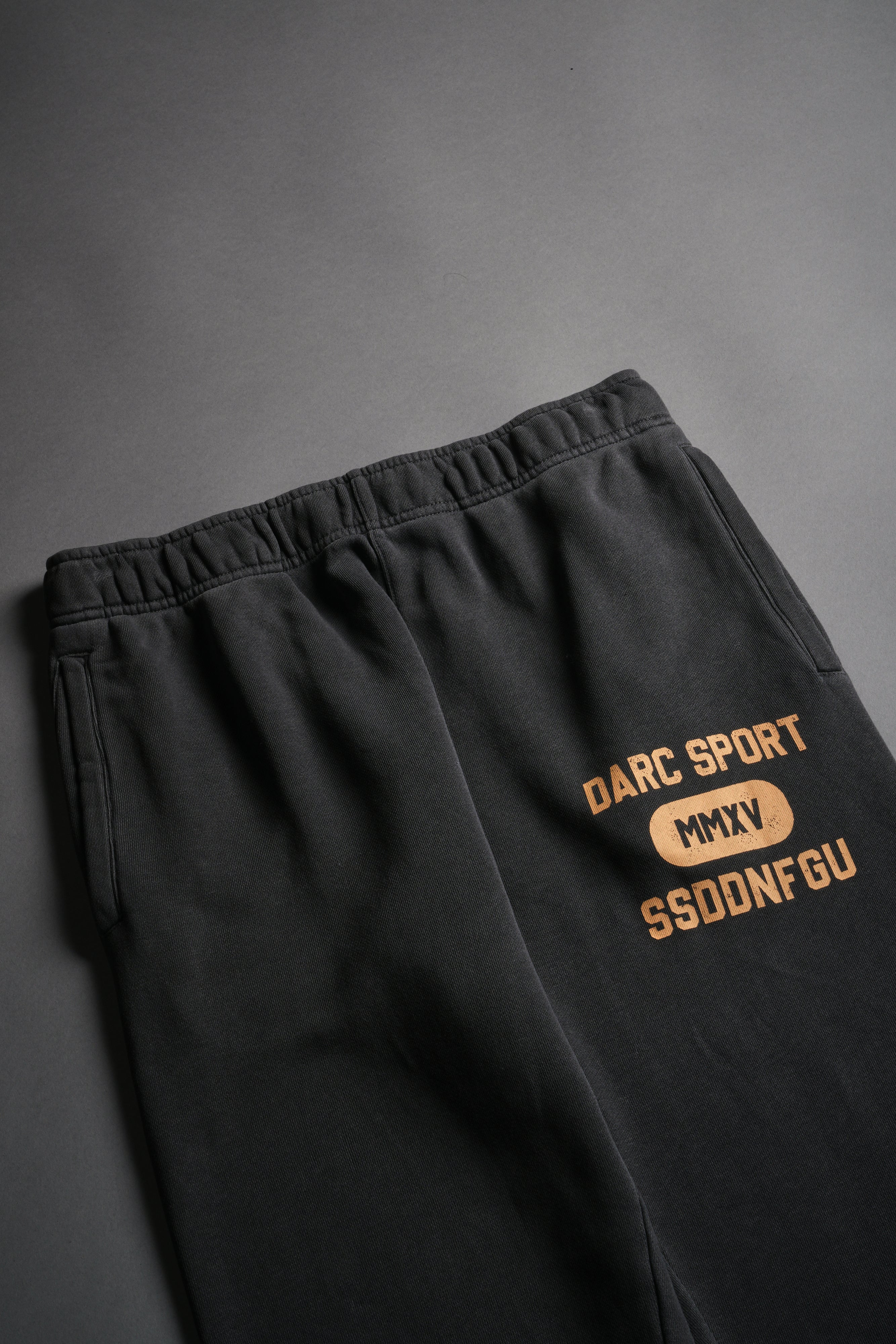 Wolves Forever She Post Lounge Sweats in Wolf Gray — imagem 8
