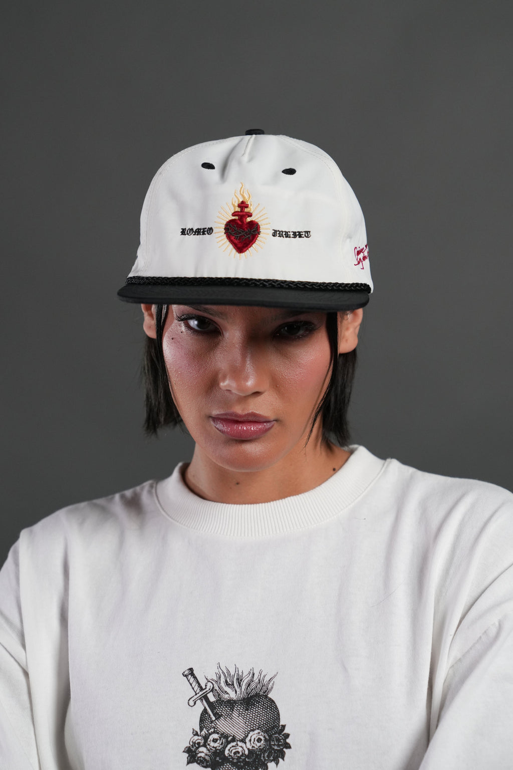 Doomed Love Paradise Hat in Cream/Black — imagem 2
