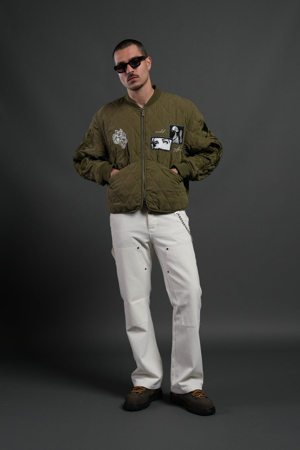 Sacred Wolves Boxy Darco Quilted Jacket in Olive - imagem 5
