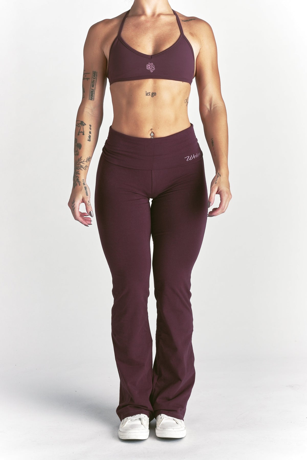Cursive Wolves "Romy" Foldover Pants in Fig — imagem 6