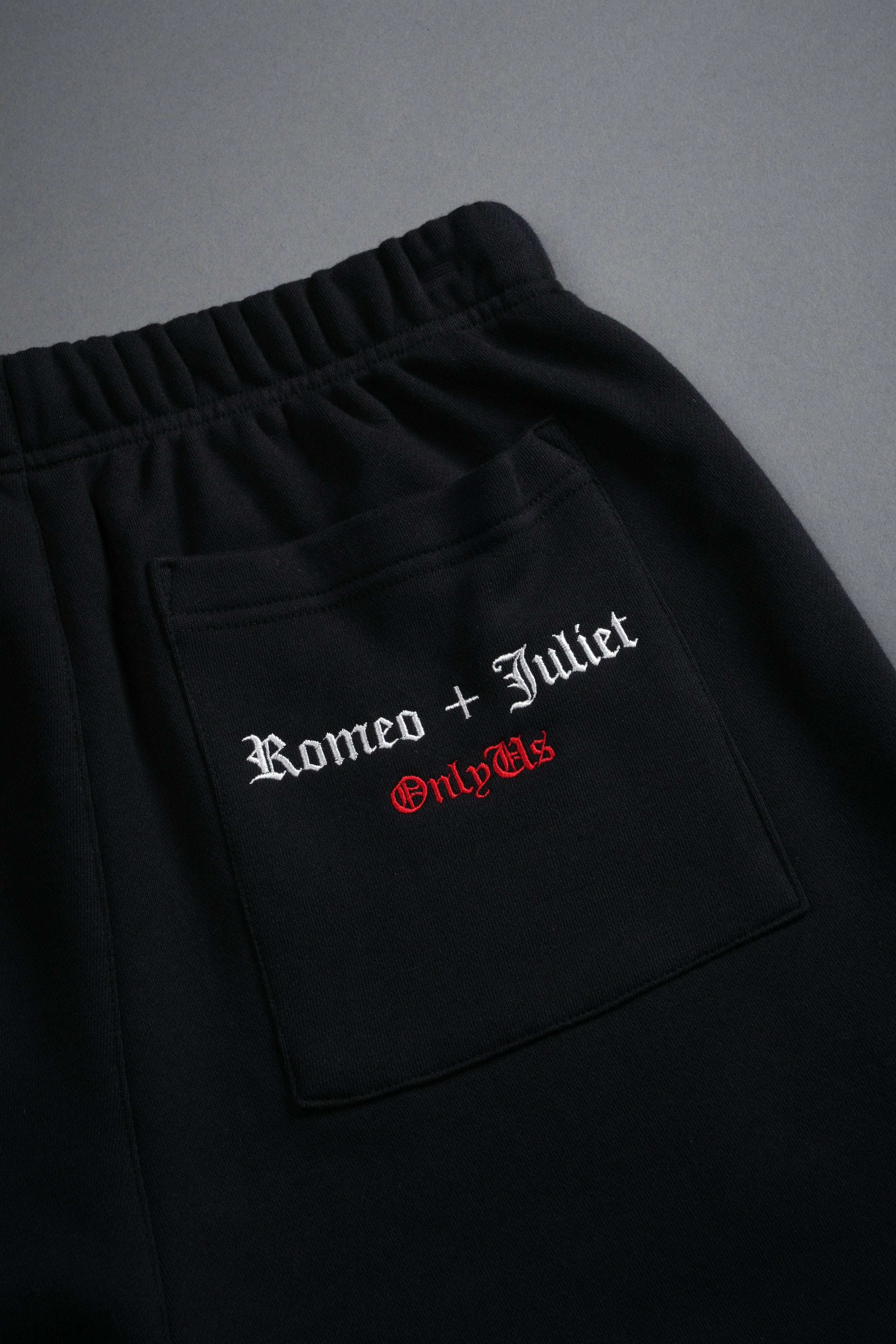 Doomed Love Post Lounge Sweat Shorts in Black — imagem 10