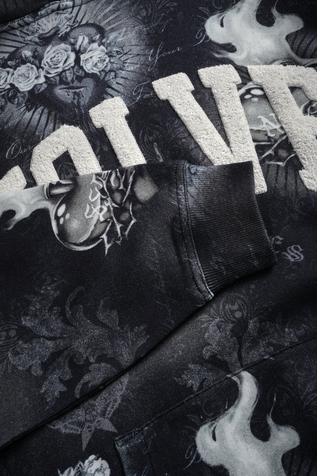 Always Loyal "Pierce" Hoodie in Corazon de Oscuridad Tonal — imagem 7