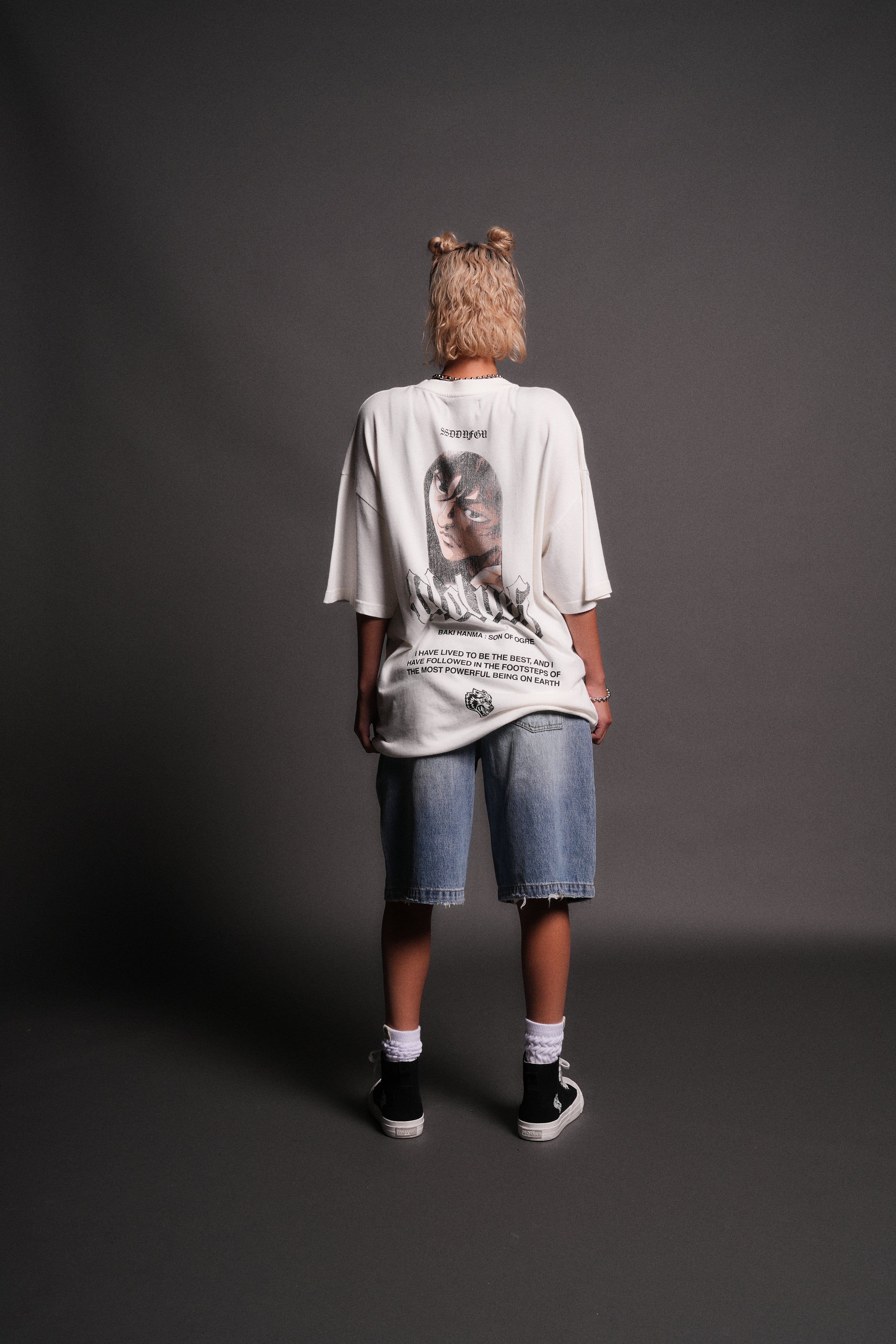 Determined "Premium" Oversized Tee in Cream — imagem 7