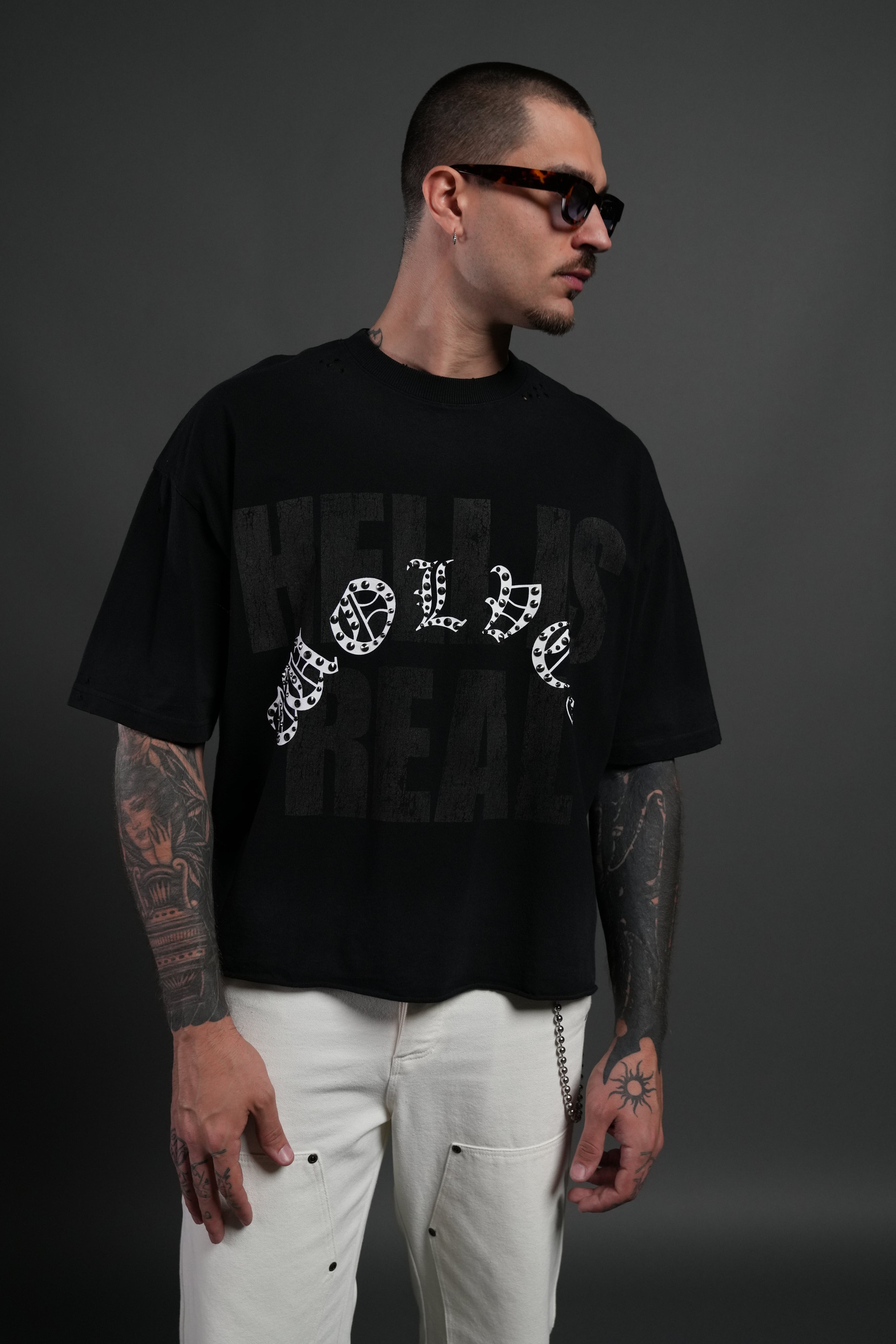Hell is Real Distressed Grunge "Box Cut" Tee V2 in Black Drift Wash — imagem 4