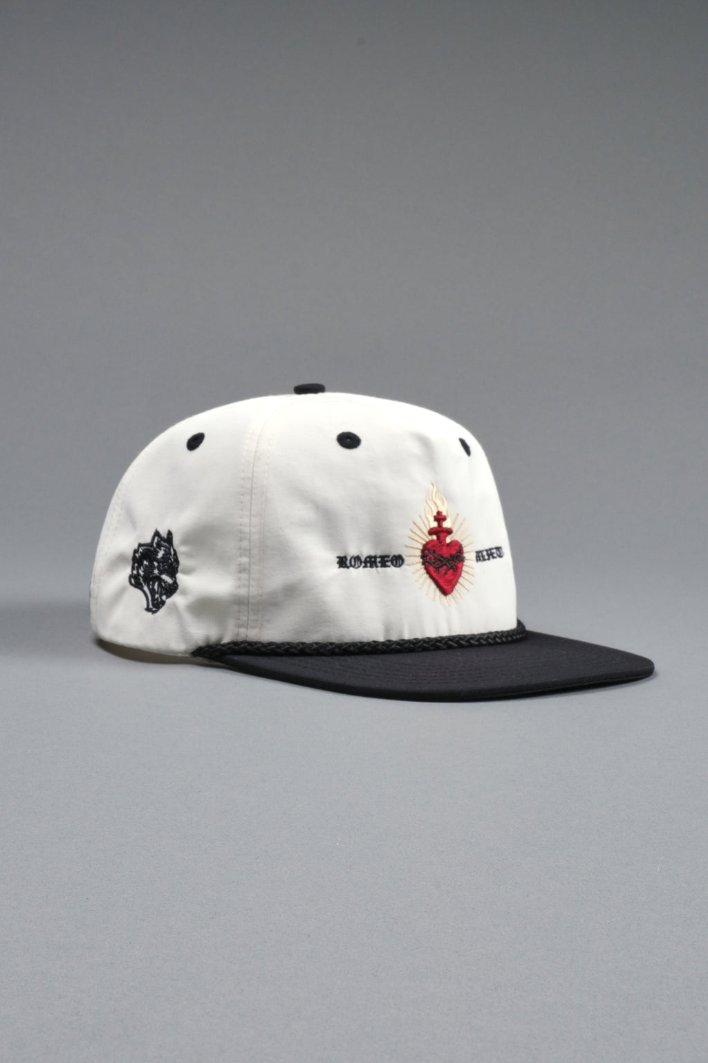 Doomed Love Paradise Hat in Cream/Black — imagem 10