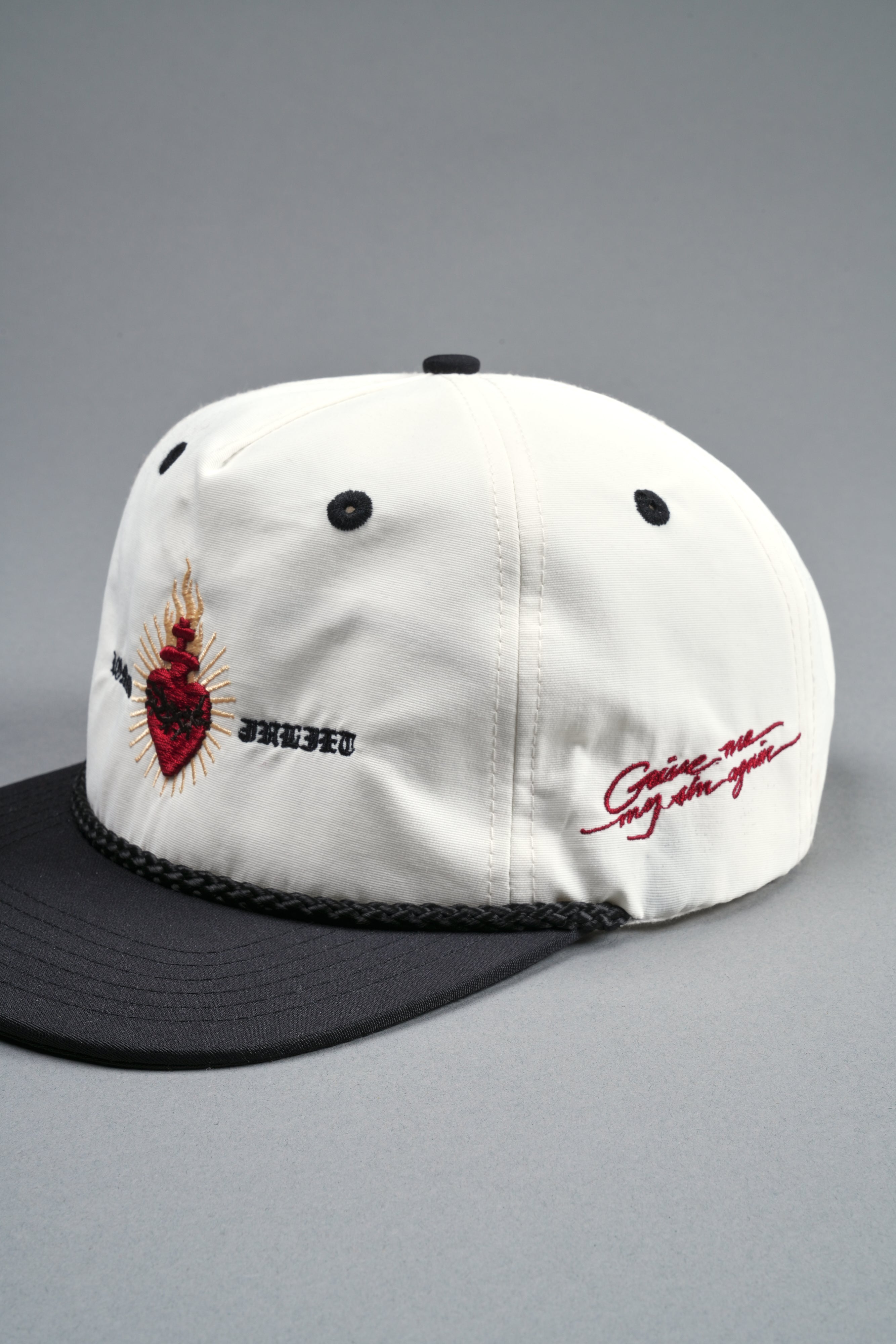 Doomed Love Paradise Hat in Cream/Black — imagem 12