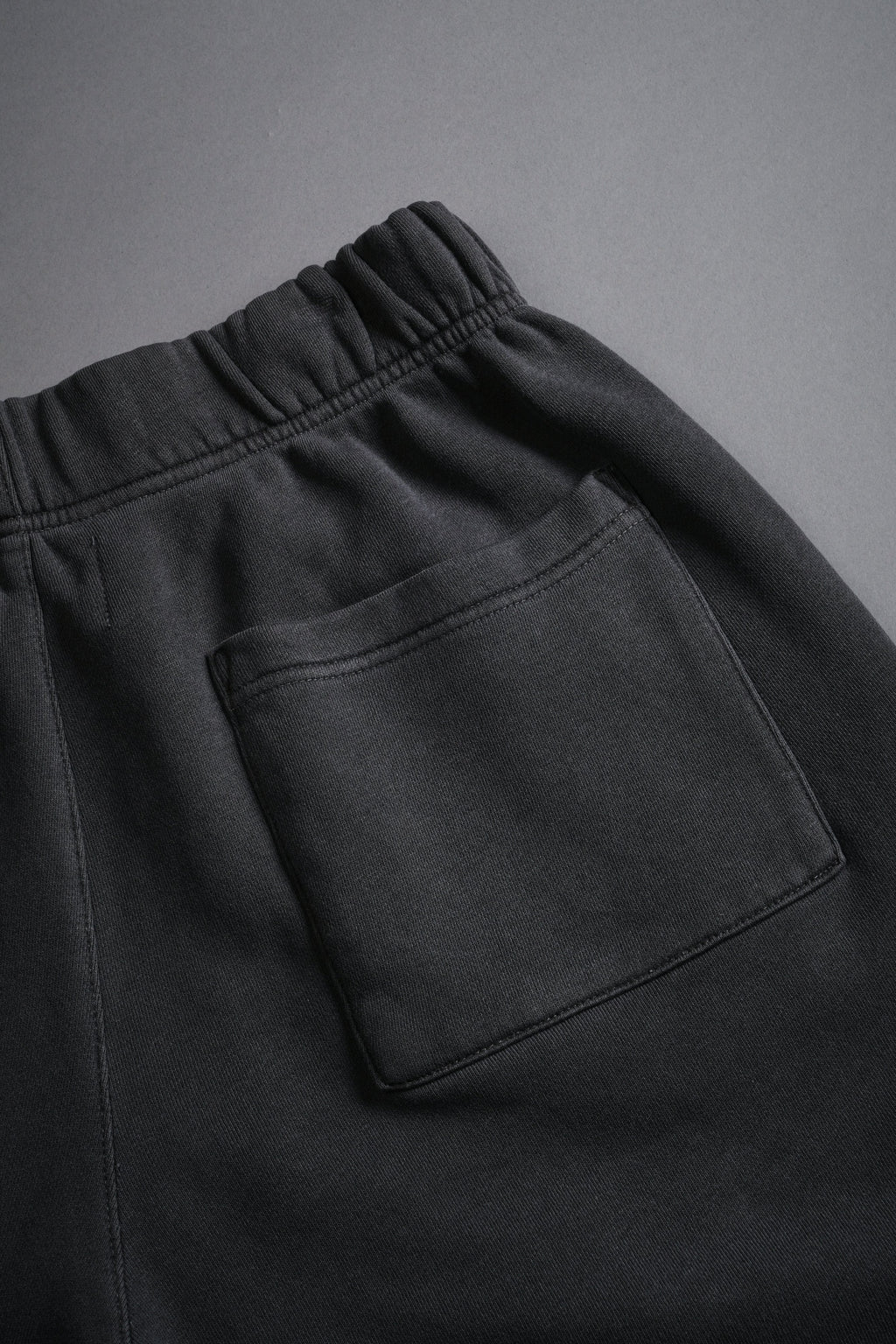 Box Patch Dual Post Lounge Sweat Shorts V2 in Wolf Gray — imagem 12