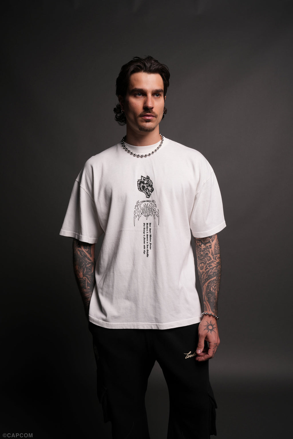 Akuma Forever "Premium" Oversized Tee in Cream - imagem 2