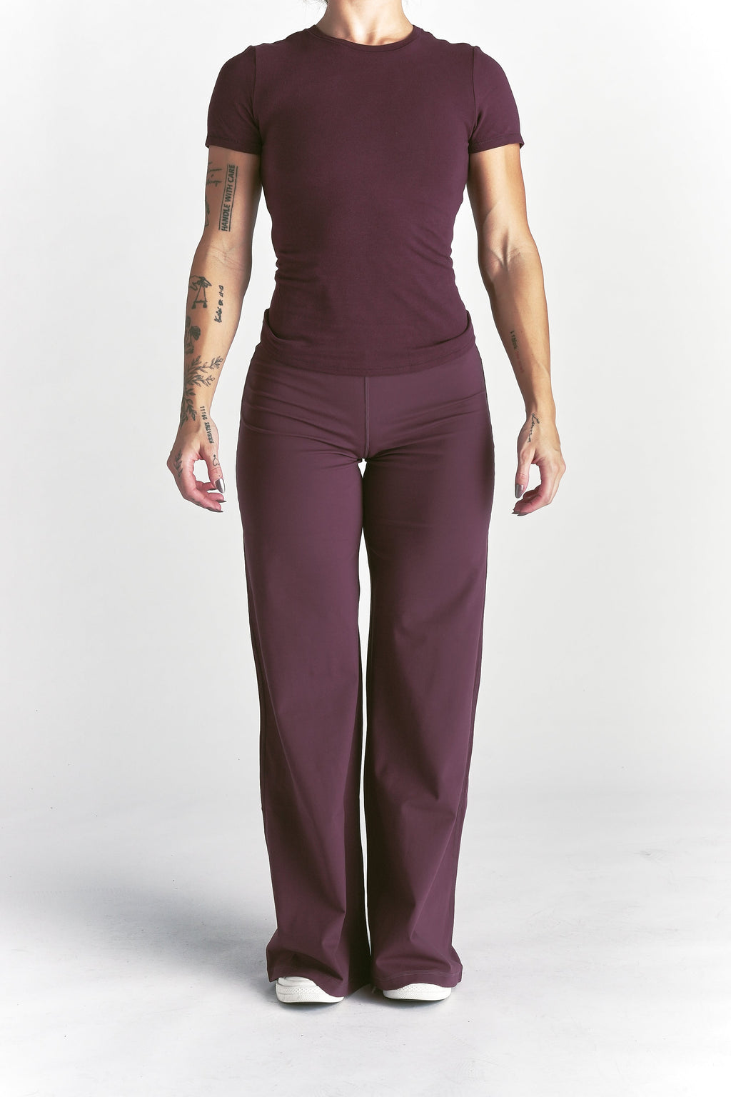 Wolf Wide Leg Energy Pants in Fig — imagem 5