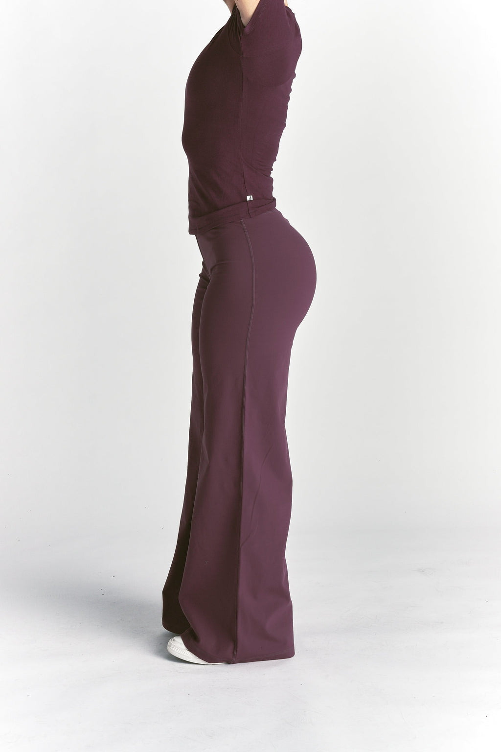 Wolf Wide Leg Energy Pants in Fig — imagem 6
