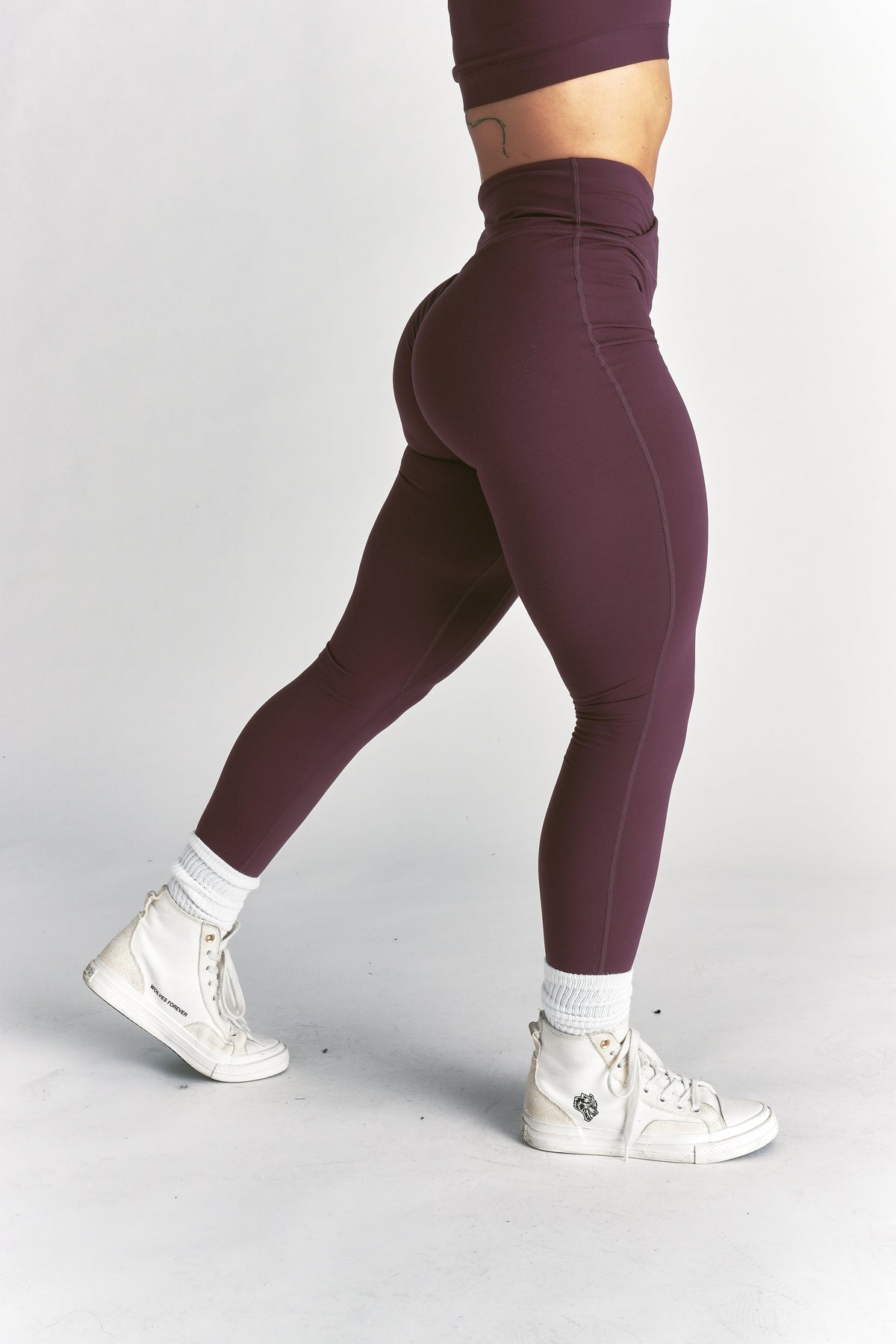 Wolf "Pearl" Energy Leggings in Fig — imagem 4