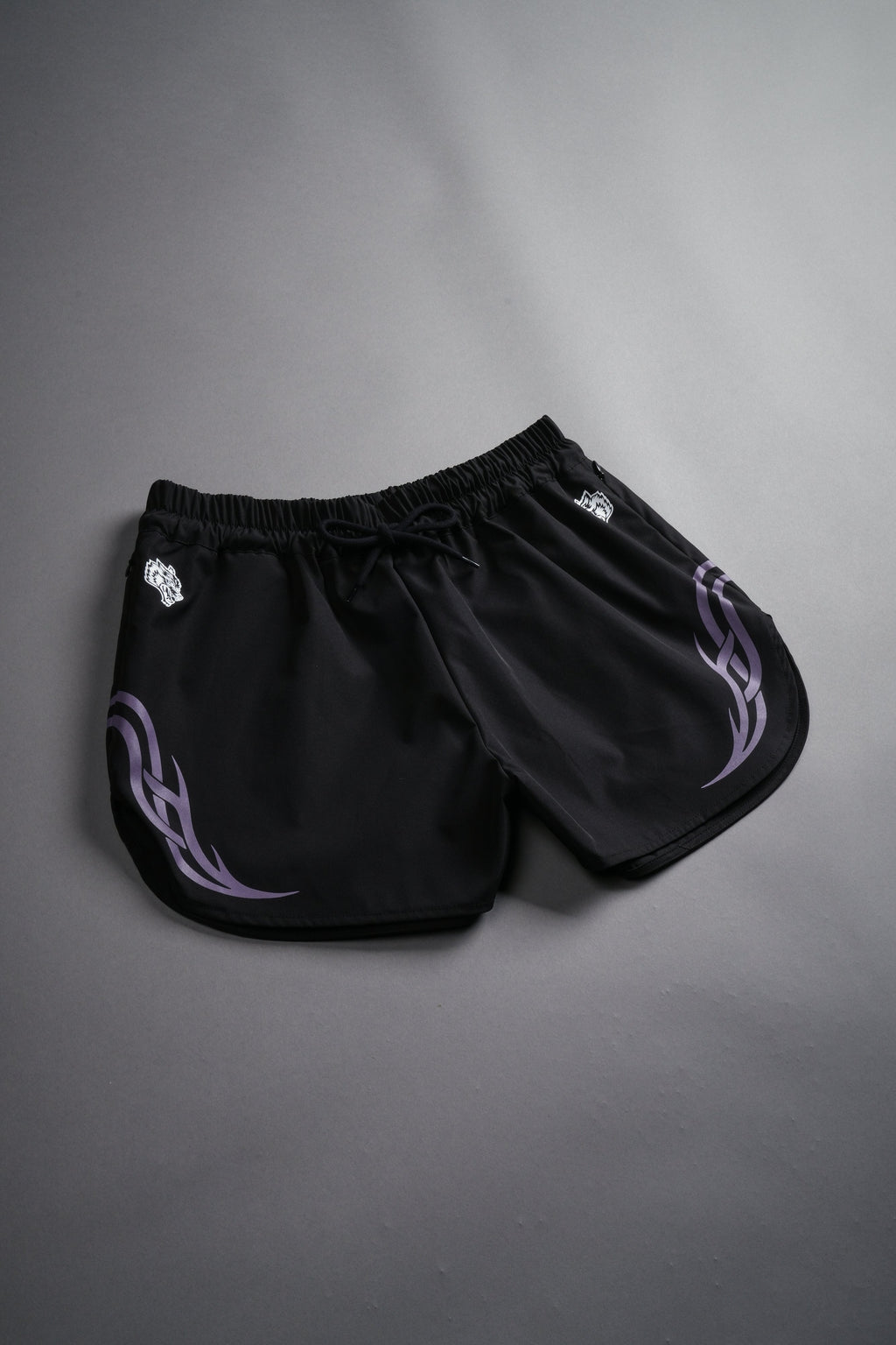 Dual Finite Code She Nadia Track Shorts in Black — imagem 7